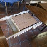 Scandinavian extendable table in rosewood from the 1960s.