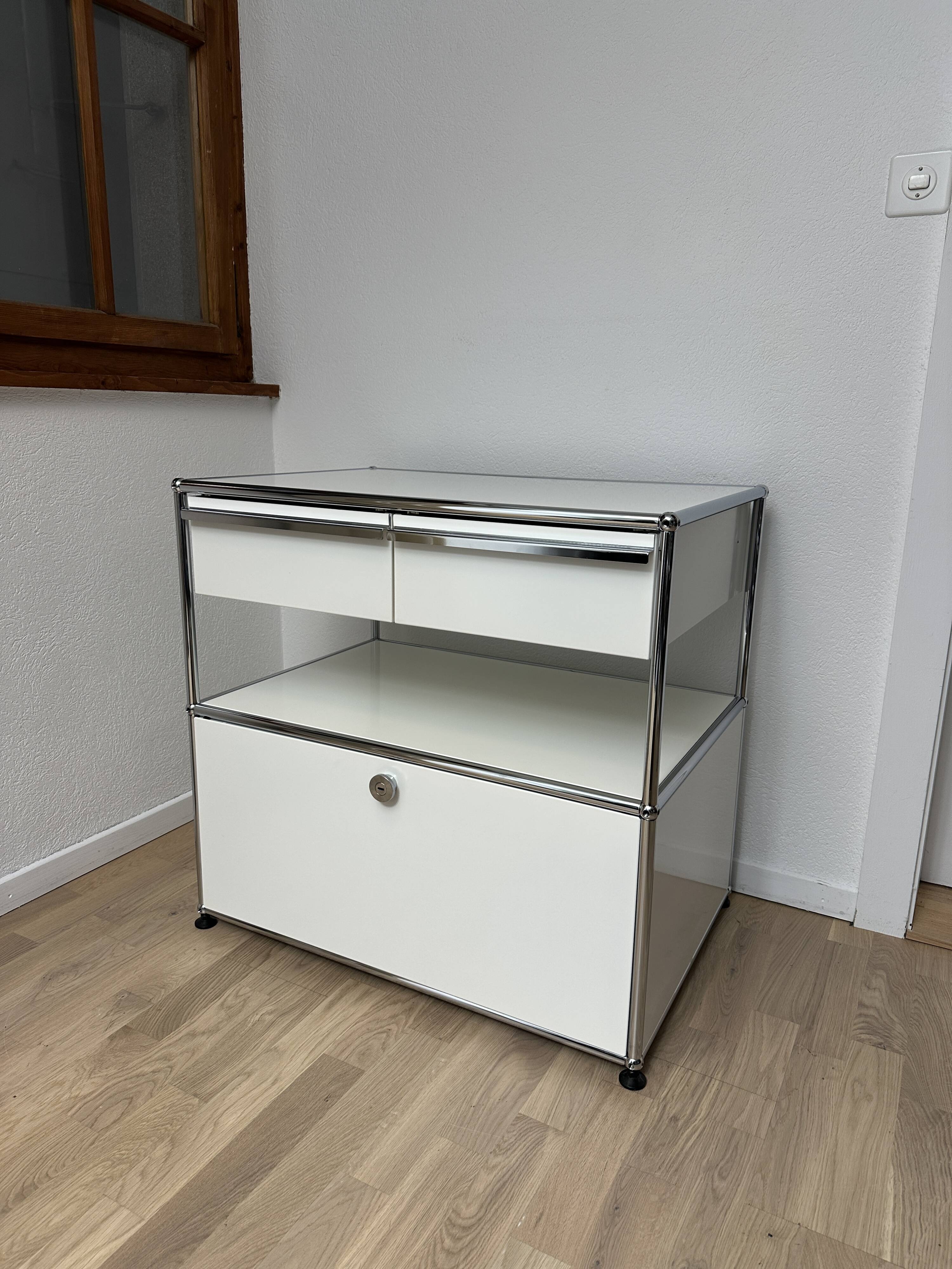 USM Haller Chest of Drawers in Pure White