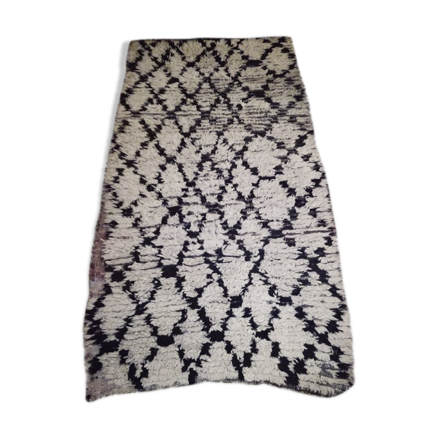 Ancient Berber carpet - 110x220cm