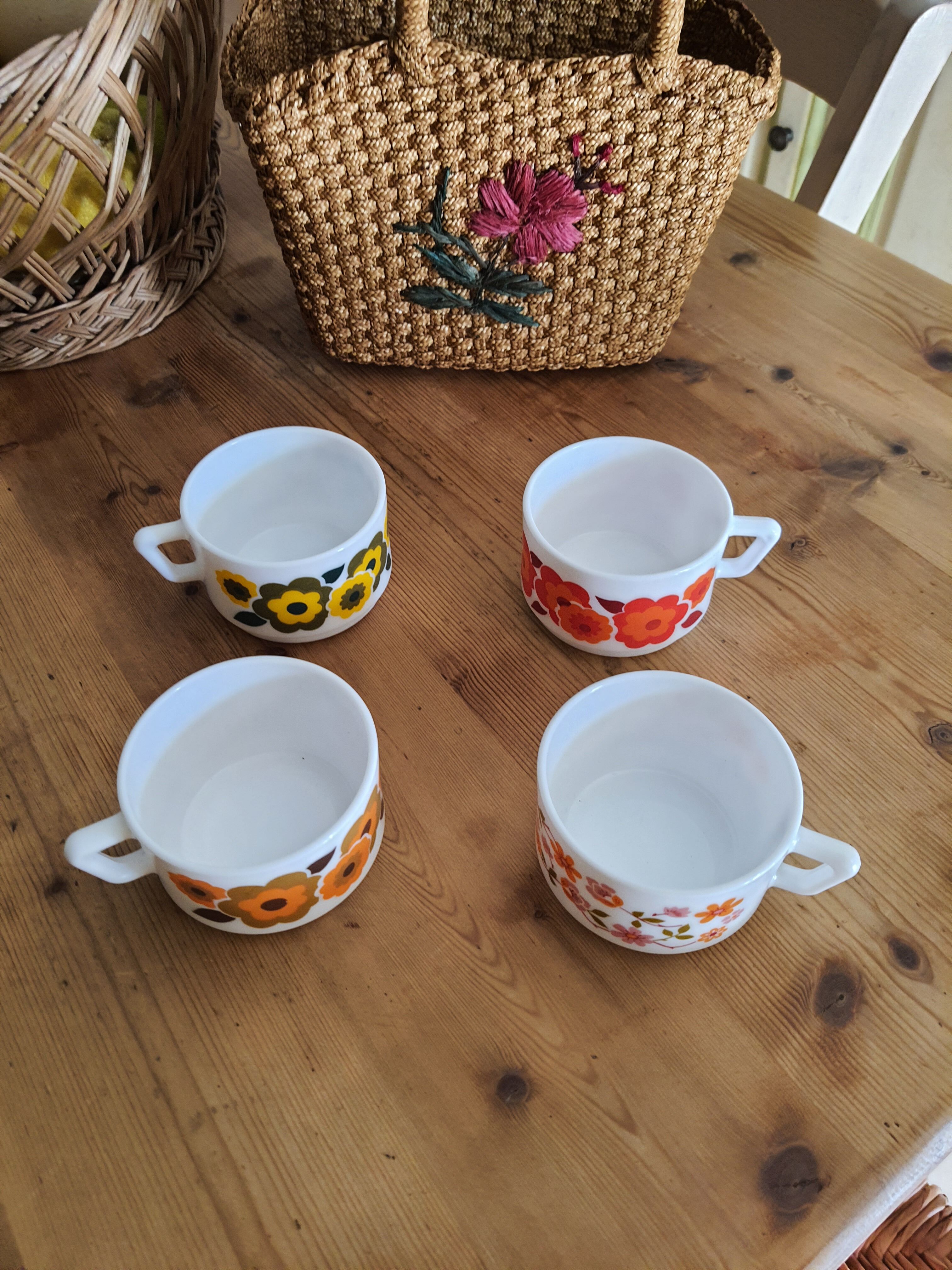 Vintage flower cups