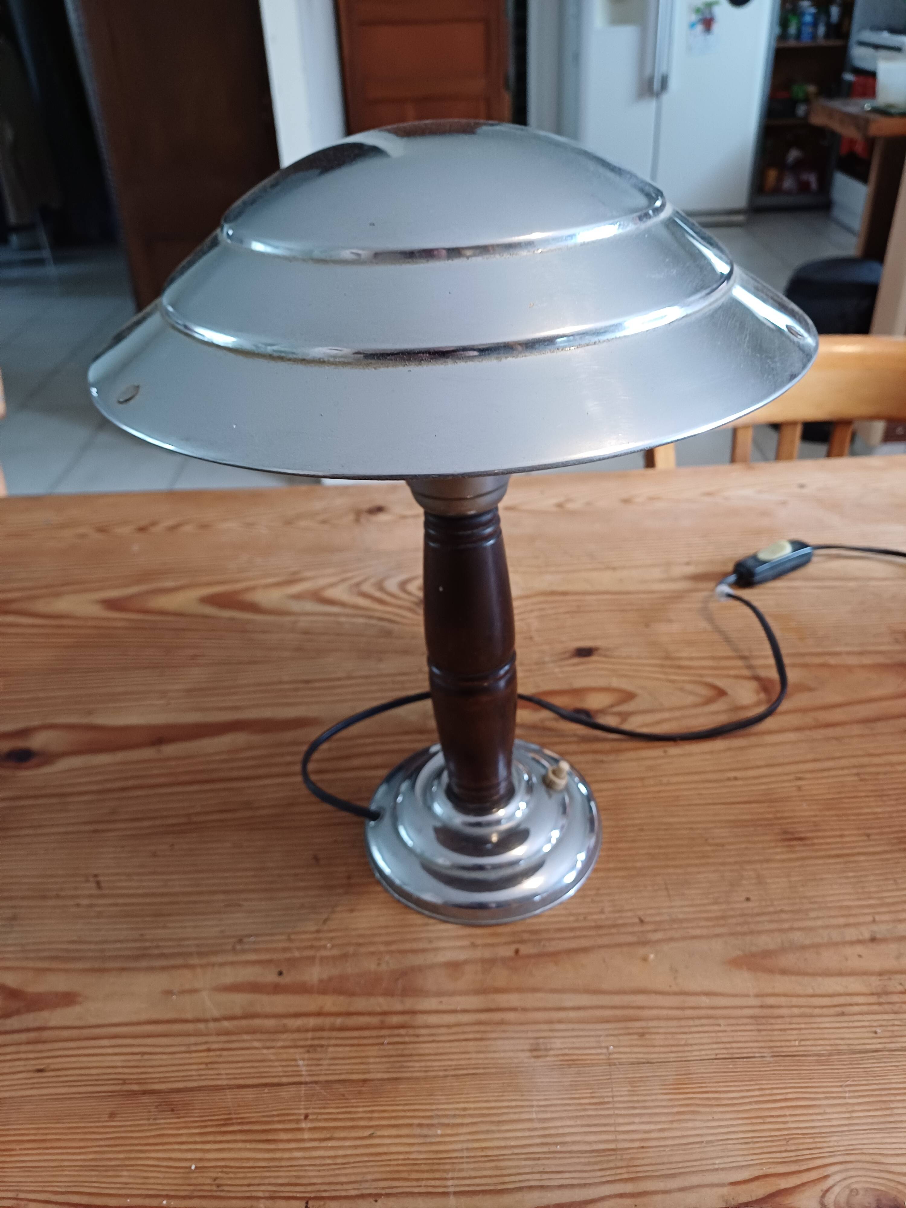 Jumo Aluminum and Wood Lamp