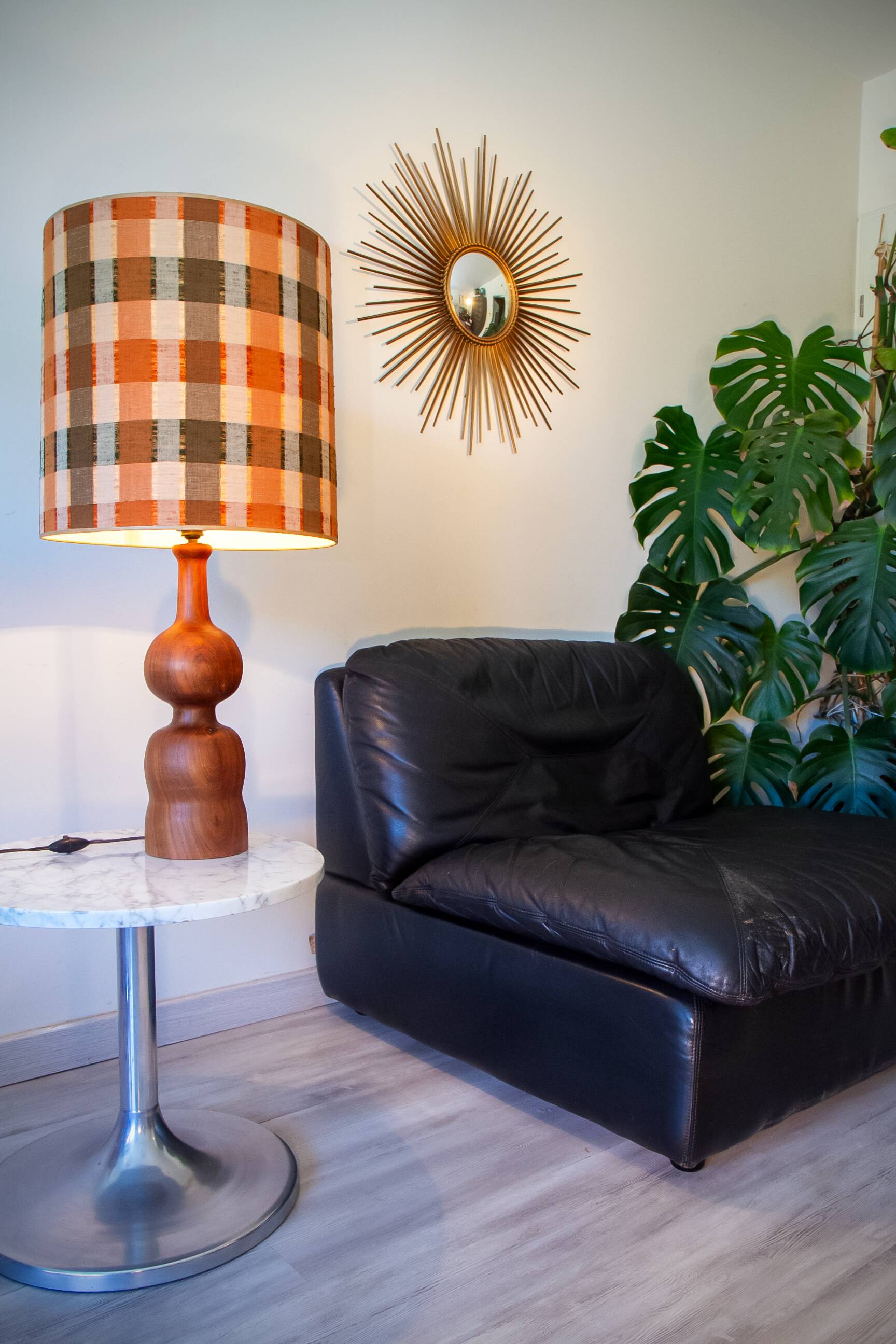 Large turned wooden lamp from the 1960s, signed JS Guy.