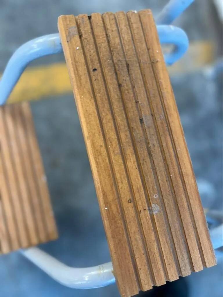 Vintage folding stool / kitchen step / mini ladder