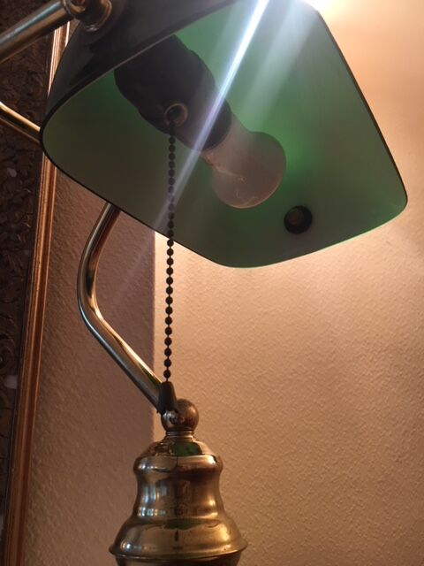 Banker desk lamp