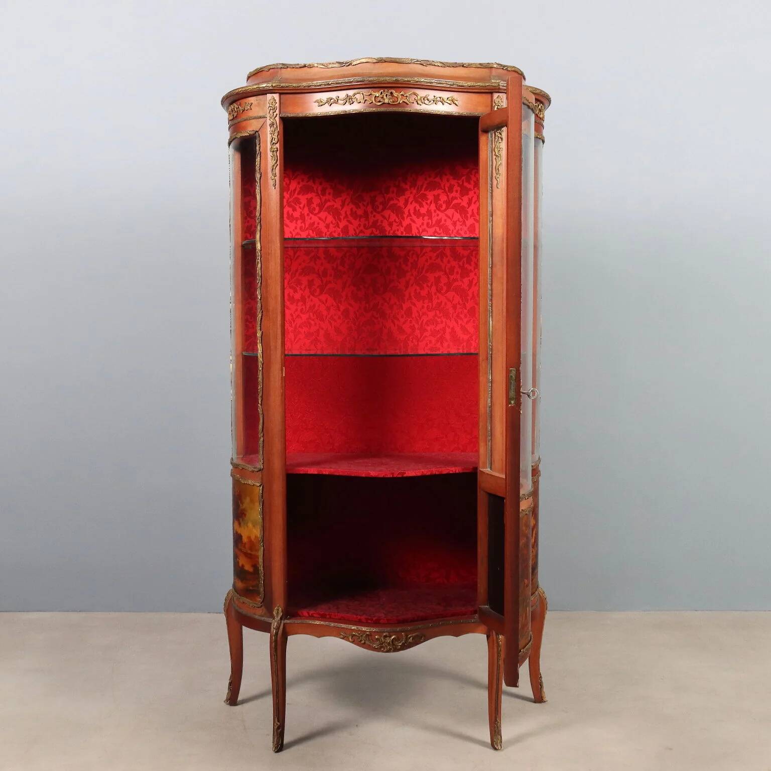 Antique baroque-style display cabinet in mahogany and bronze, Italy, 20th century.
