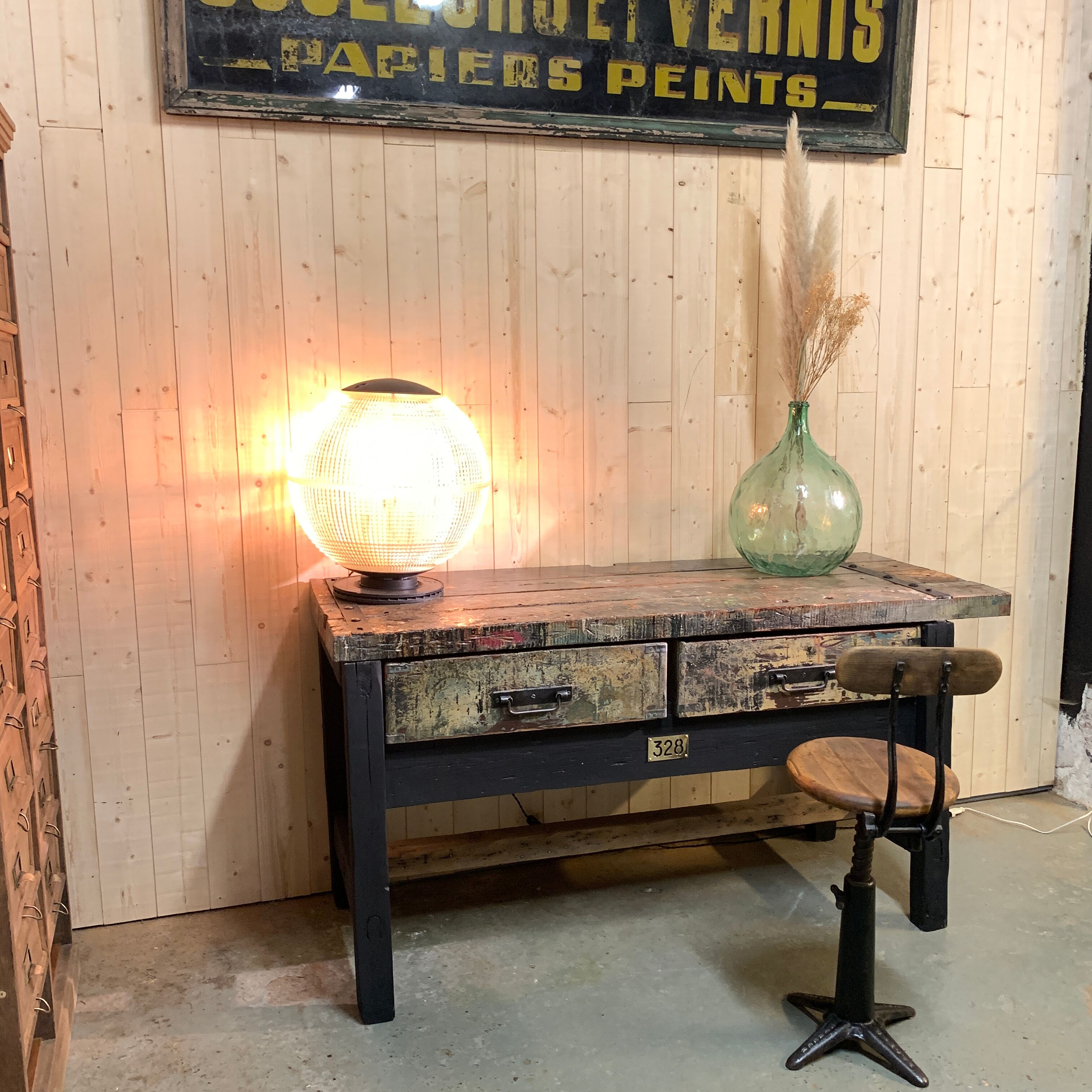 Ancient beech and oak establishment