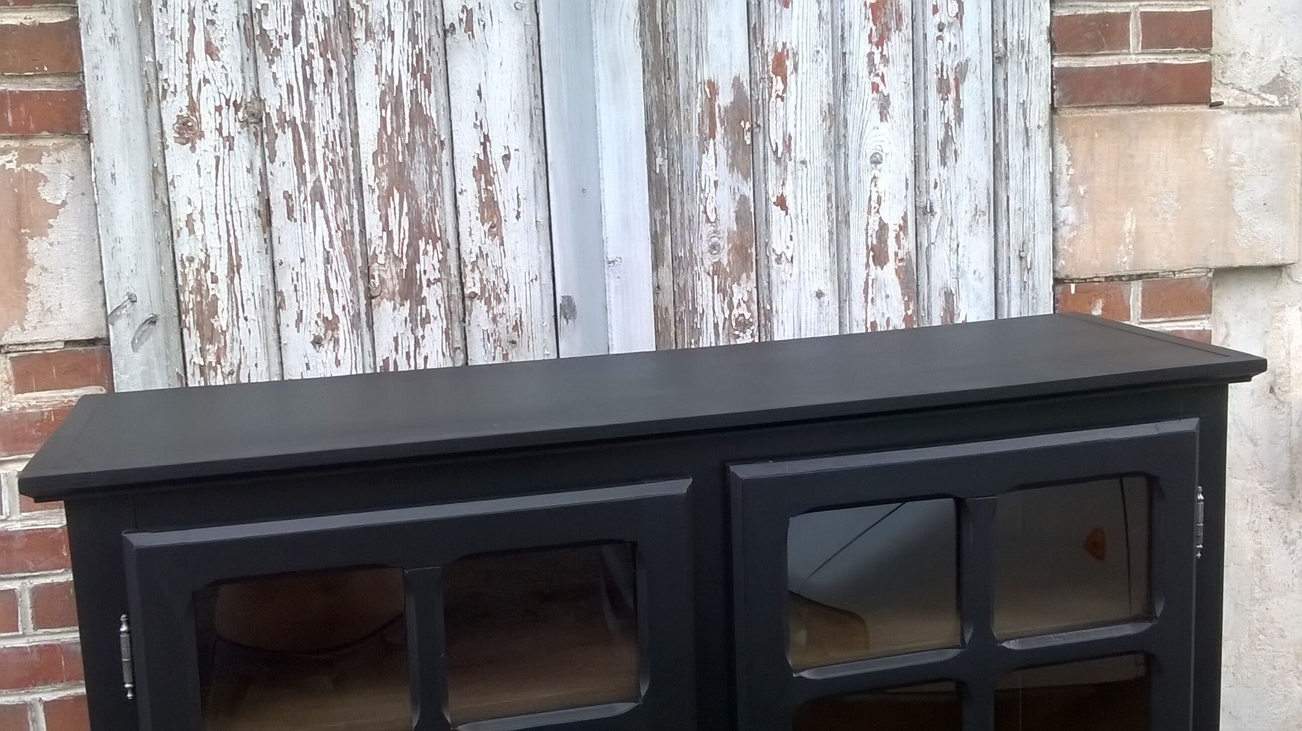 Parisian showcase cabinet