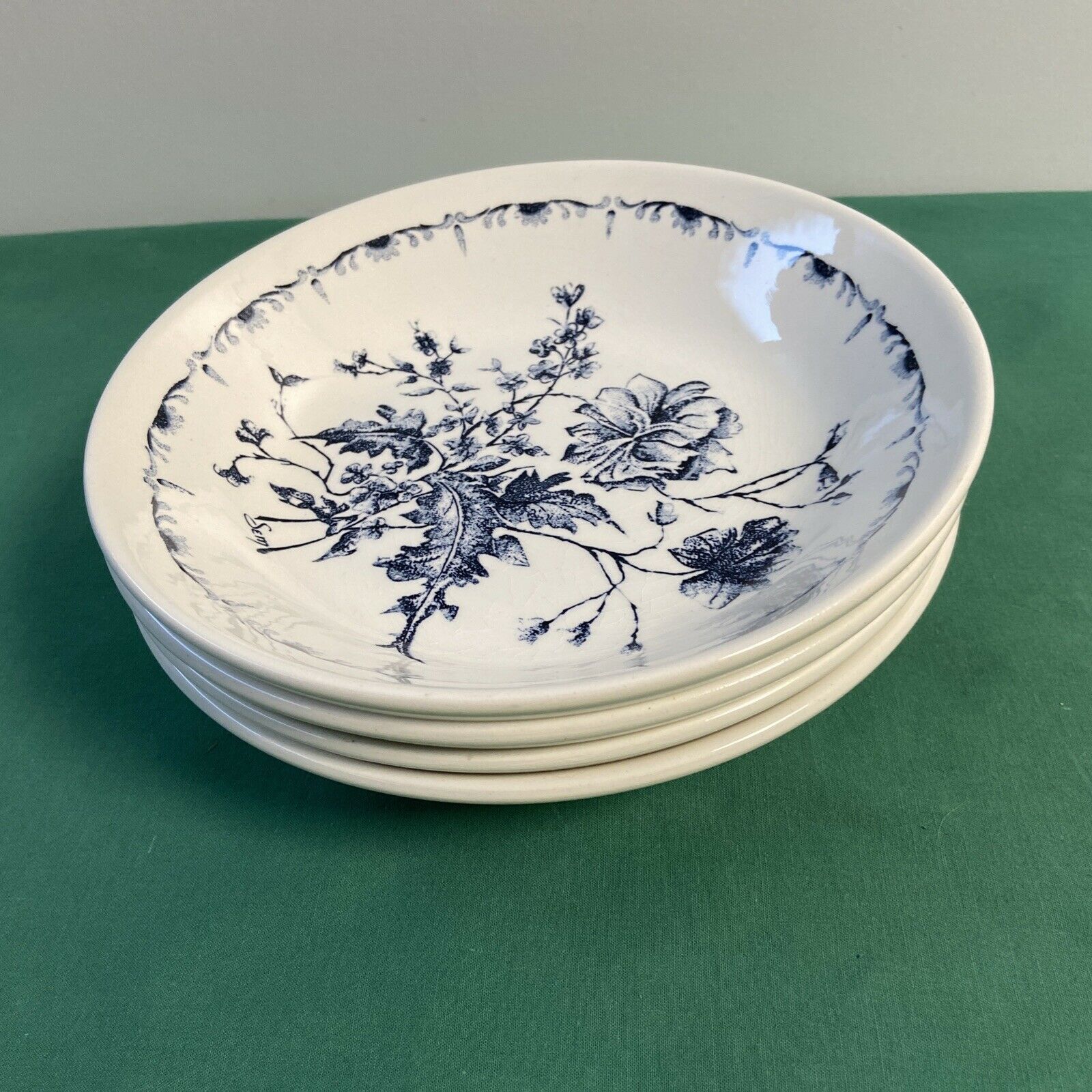 Set of 4 hollow plates Gien France vintage blue floral decorations signed