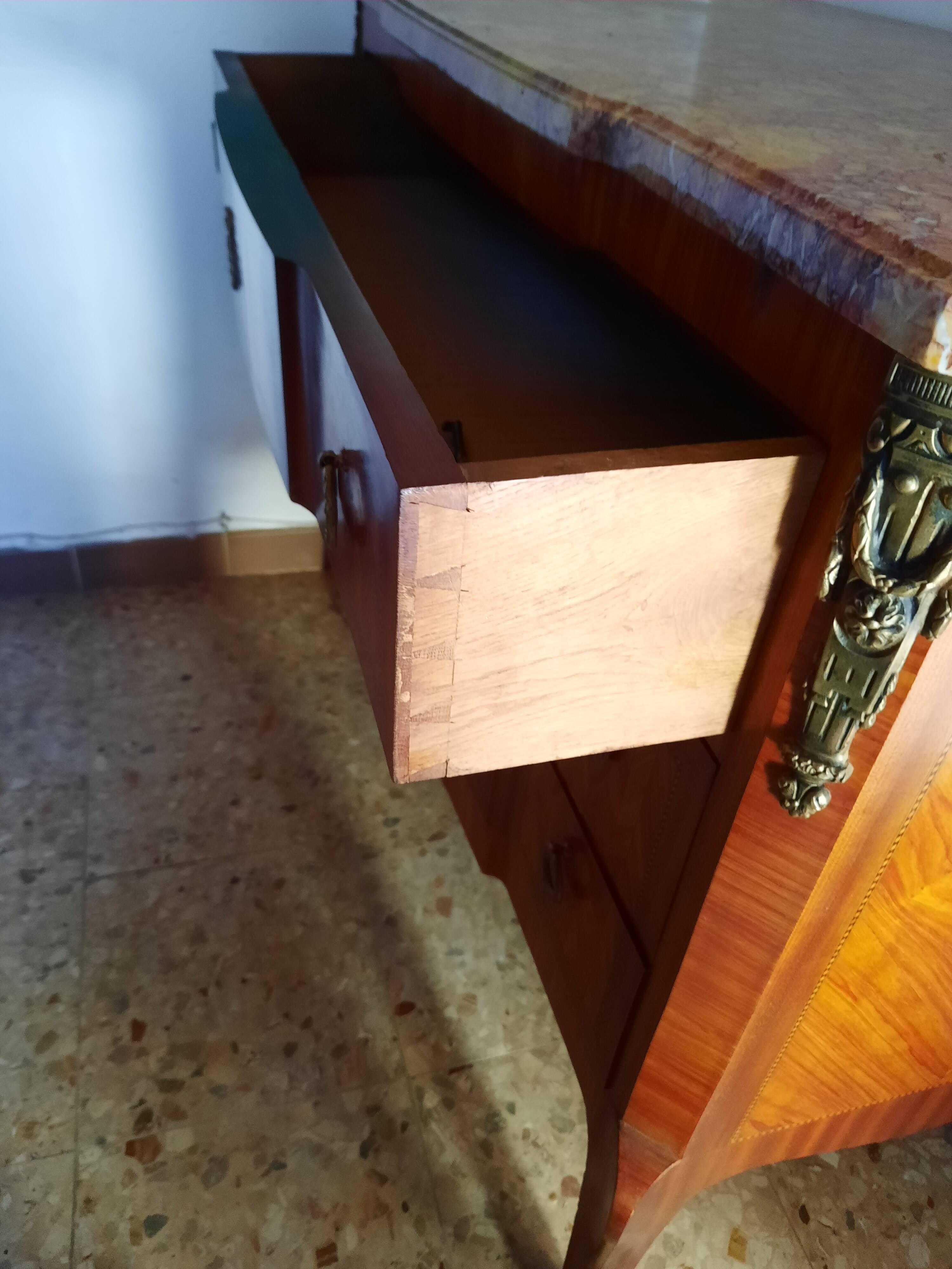 Louis XV-Louis XVI Transition style marquetry chest of drawers