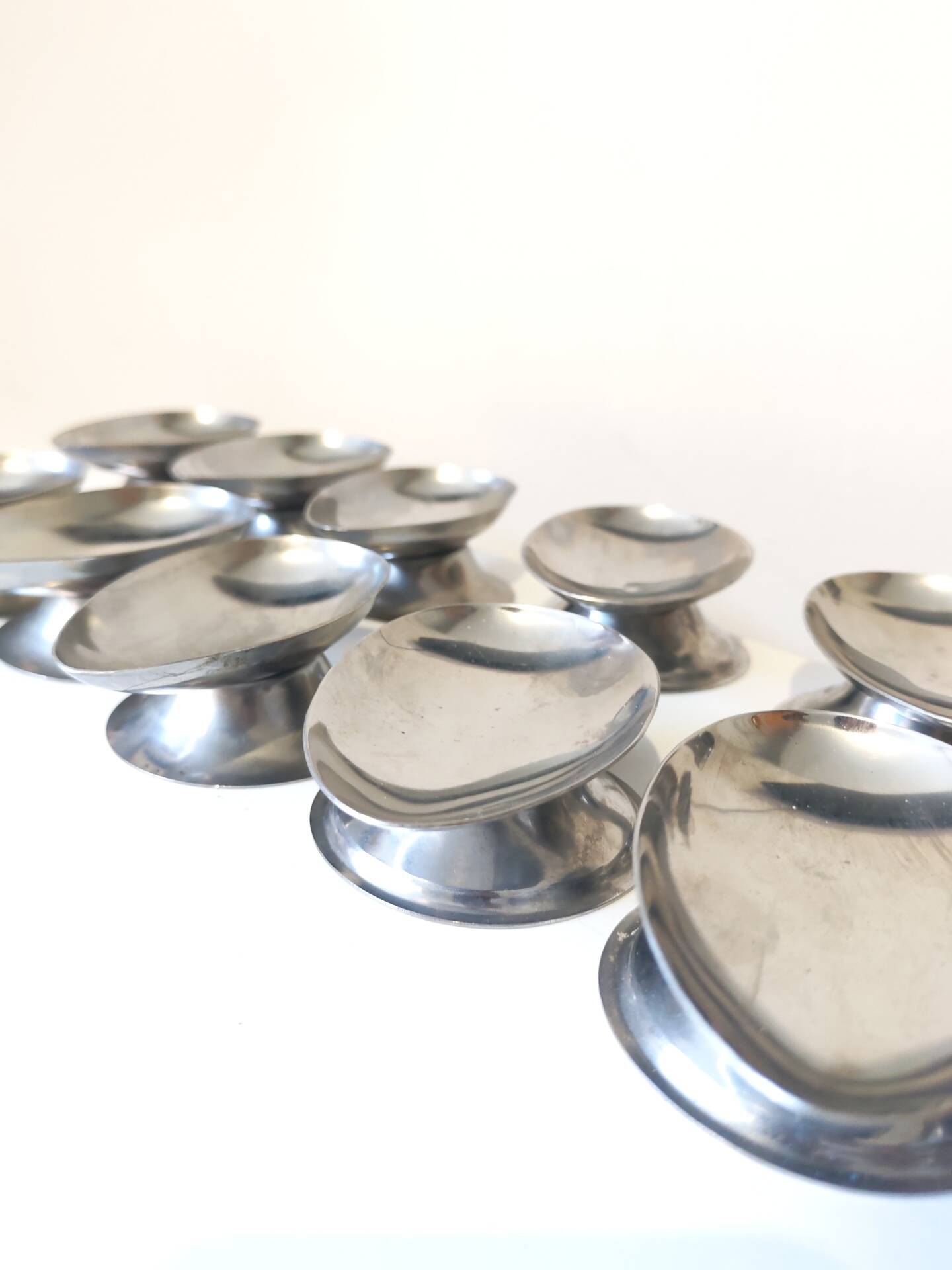 12 stainless steel chrome cups