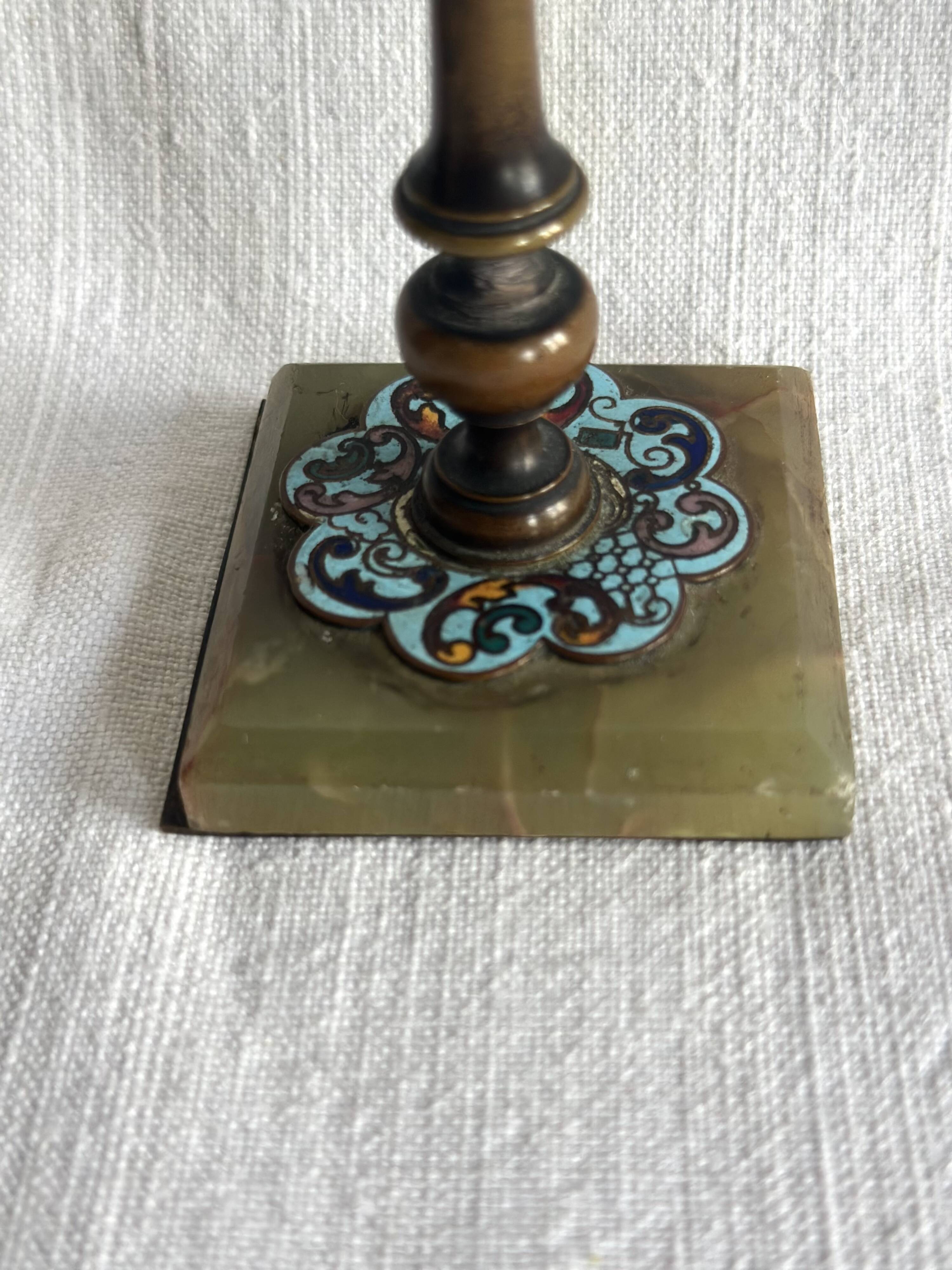 Bougeoir et porte allumettes en bronze et émaux cloisonnés XIXe