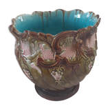 Hide old pot in dabbling