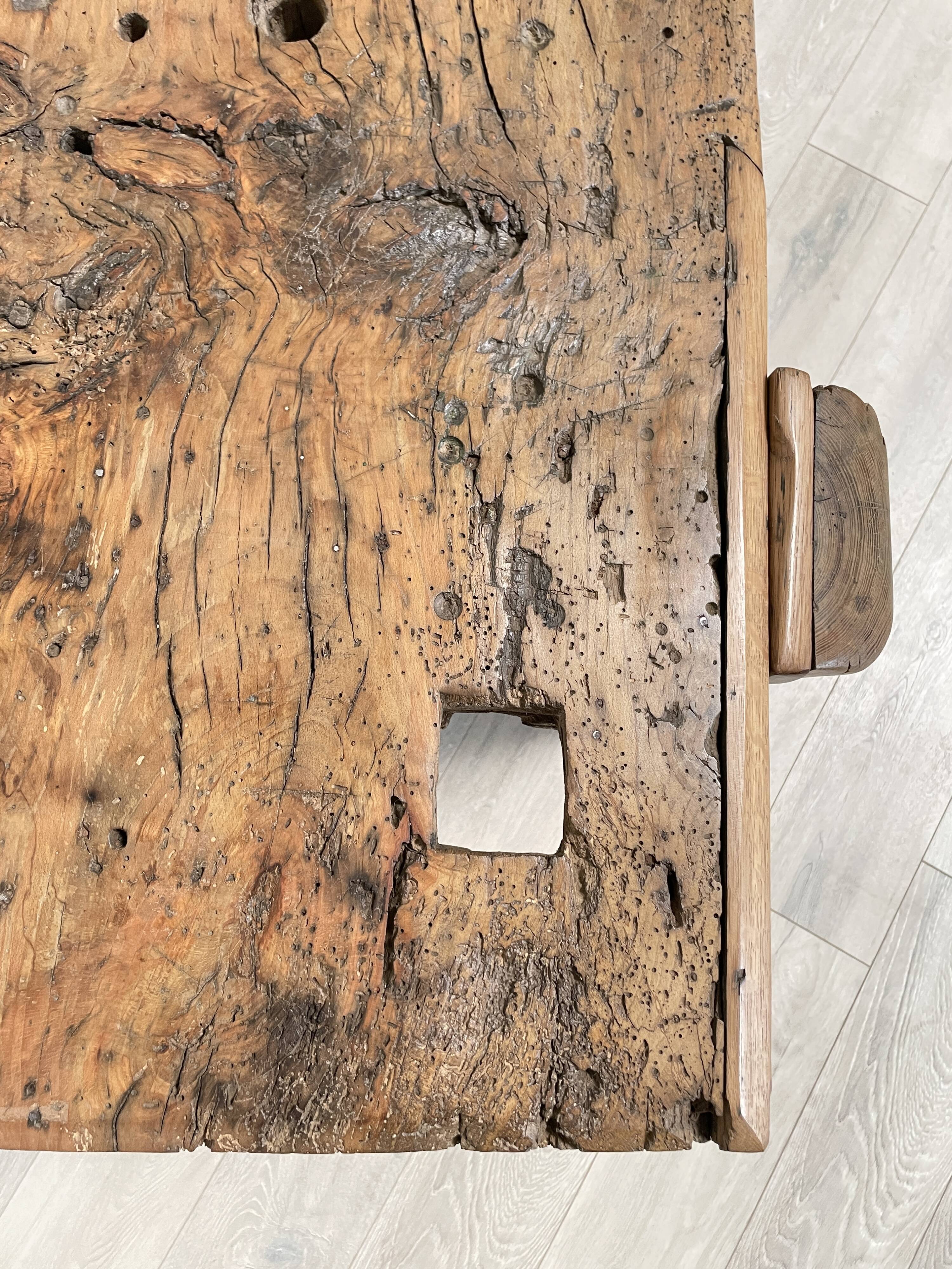 Solid wood carpenter's workbench