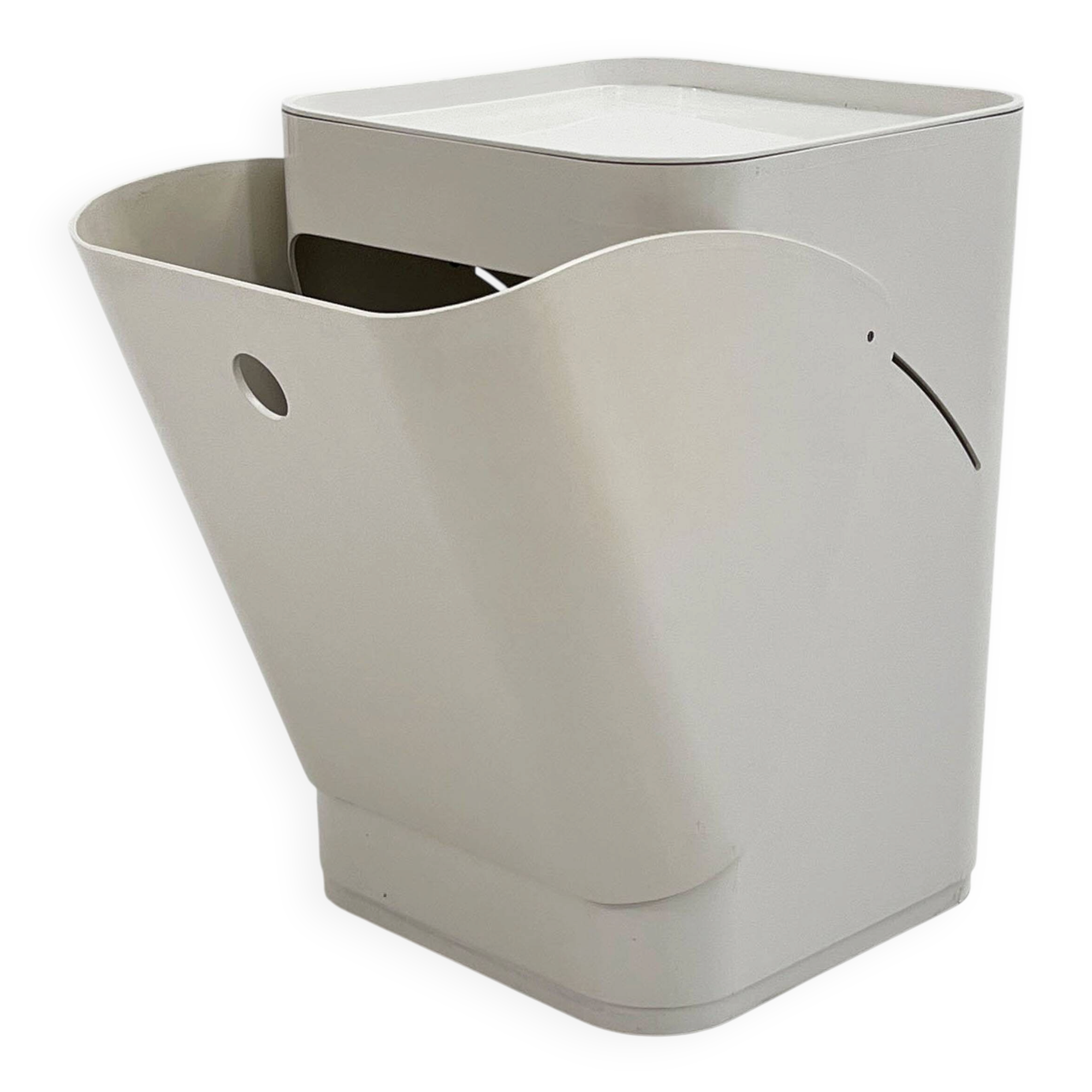 Storage furniture, laundry basket by Anna Castelli for Kartell, 1970