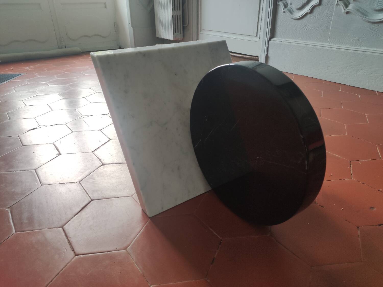 Italian marble coffee table from the 80s