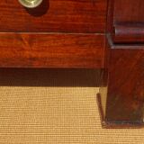 Commode ancienne en noyer massif