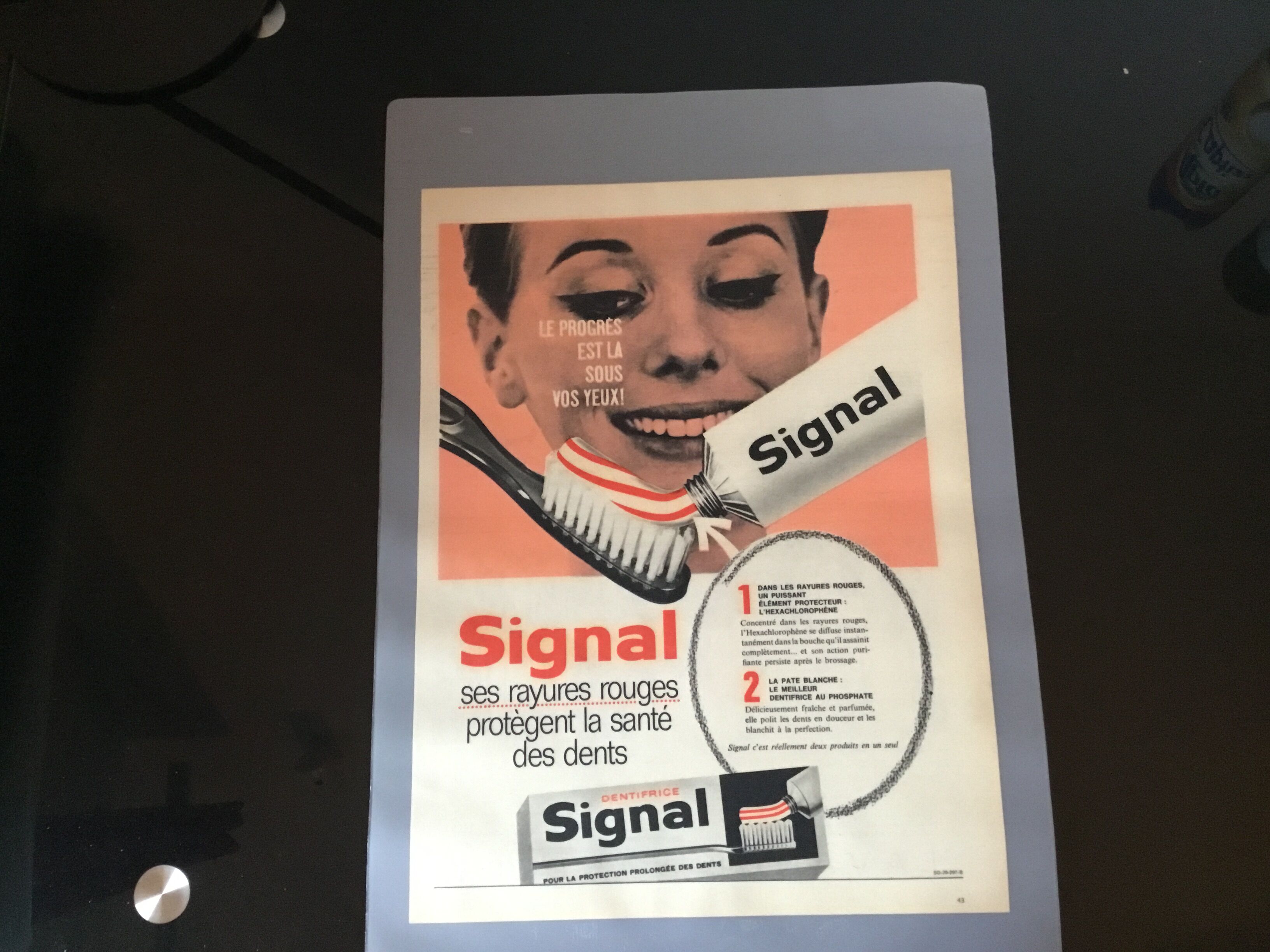 Vintage advertising to frame signal