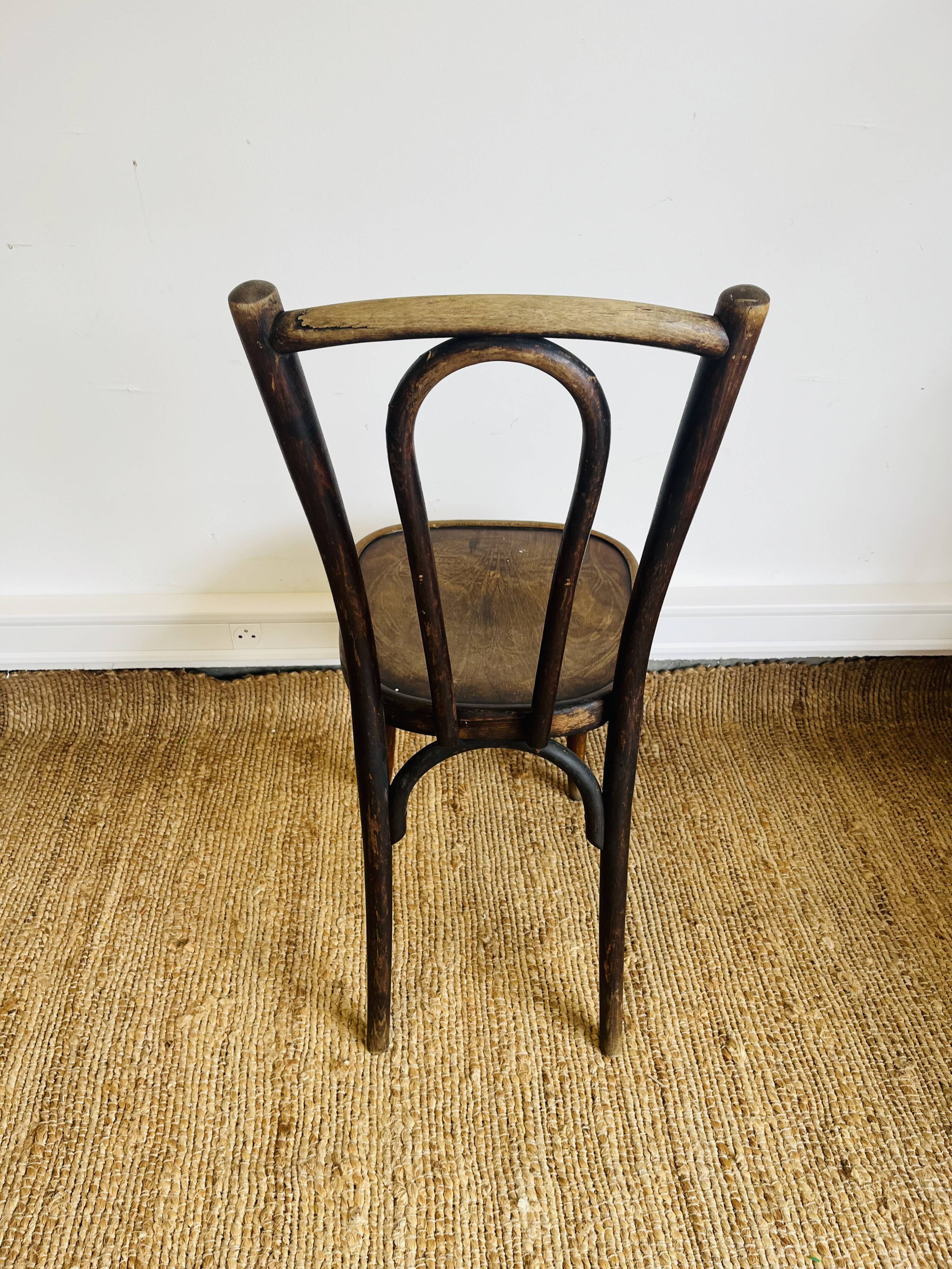 Chaise bistrot Baumann vintage en bois courbé et gaufré