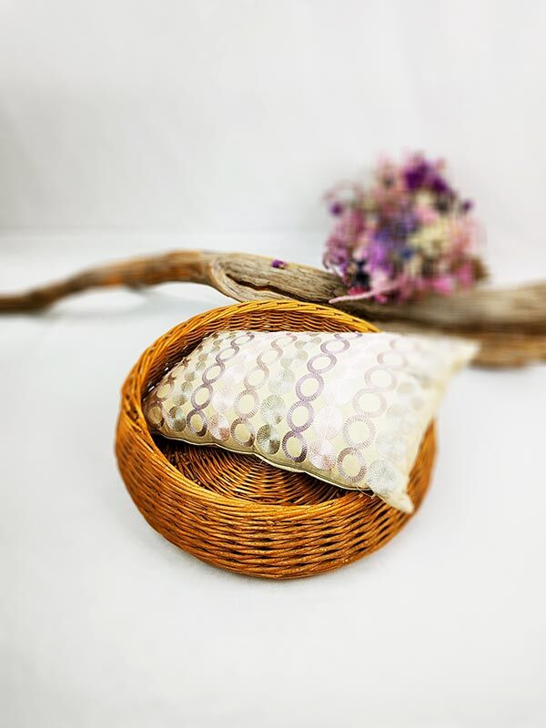 Round wicker flat basket