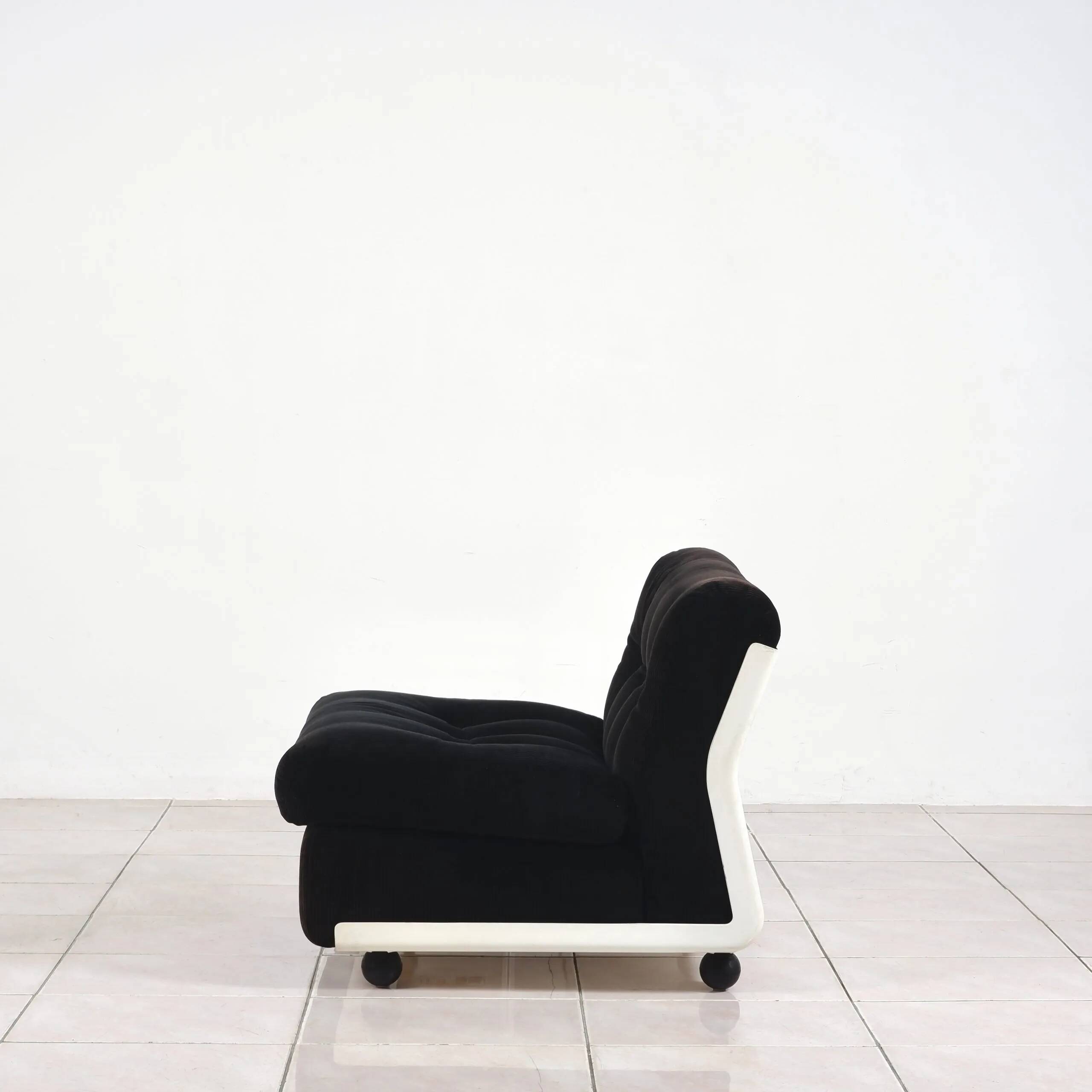 "Amanta" sofa modules by Mario Bellini for B&B Italia