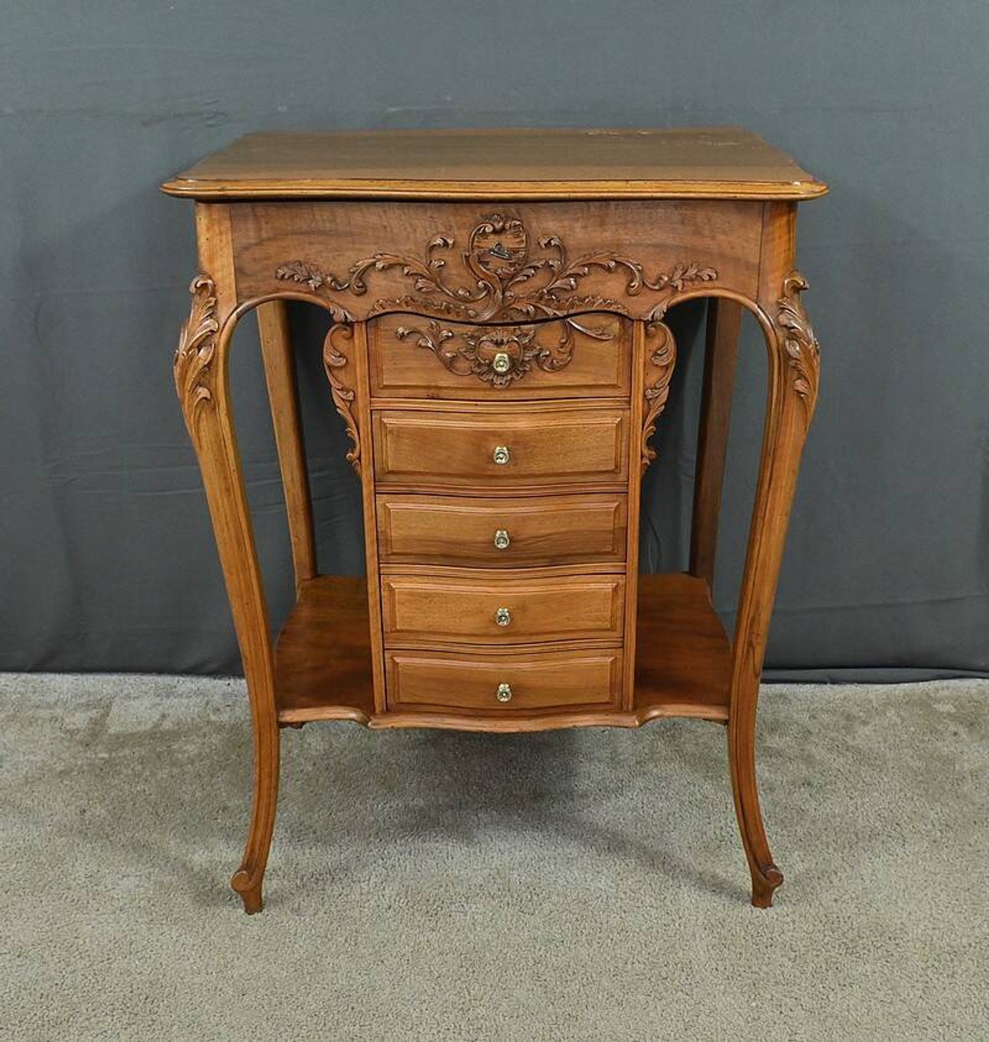 Walnut Coffee Table, Louis XV Style – Early 20th Century