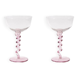 Pair of spiral champagne glasses in pink