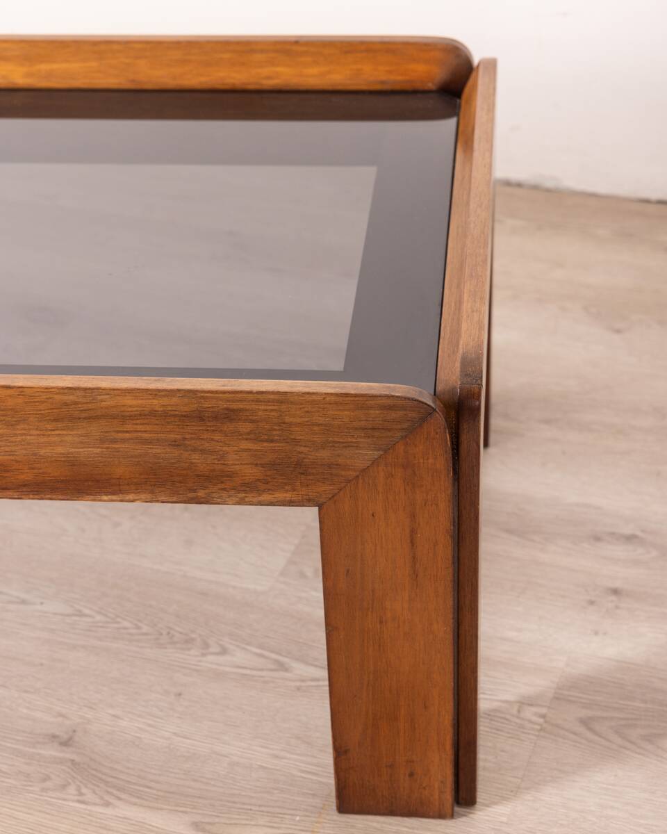 Table vintage années 70 en bois et verre design afra e tobia scarpa