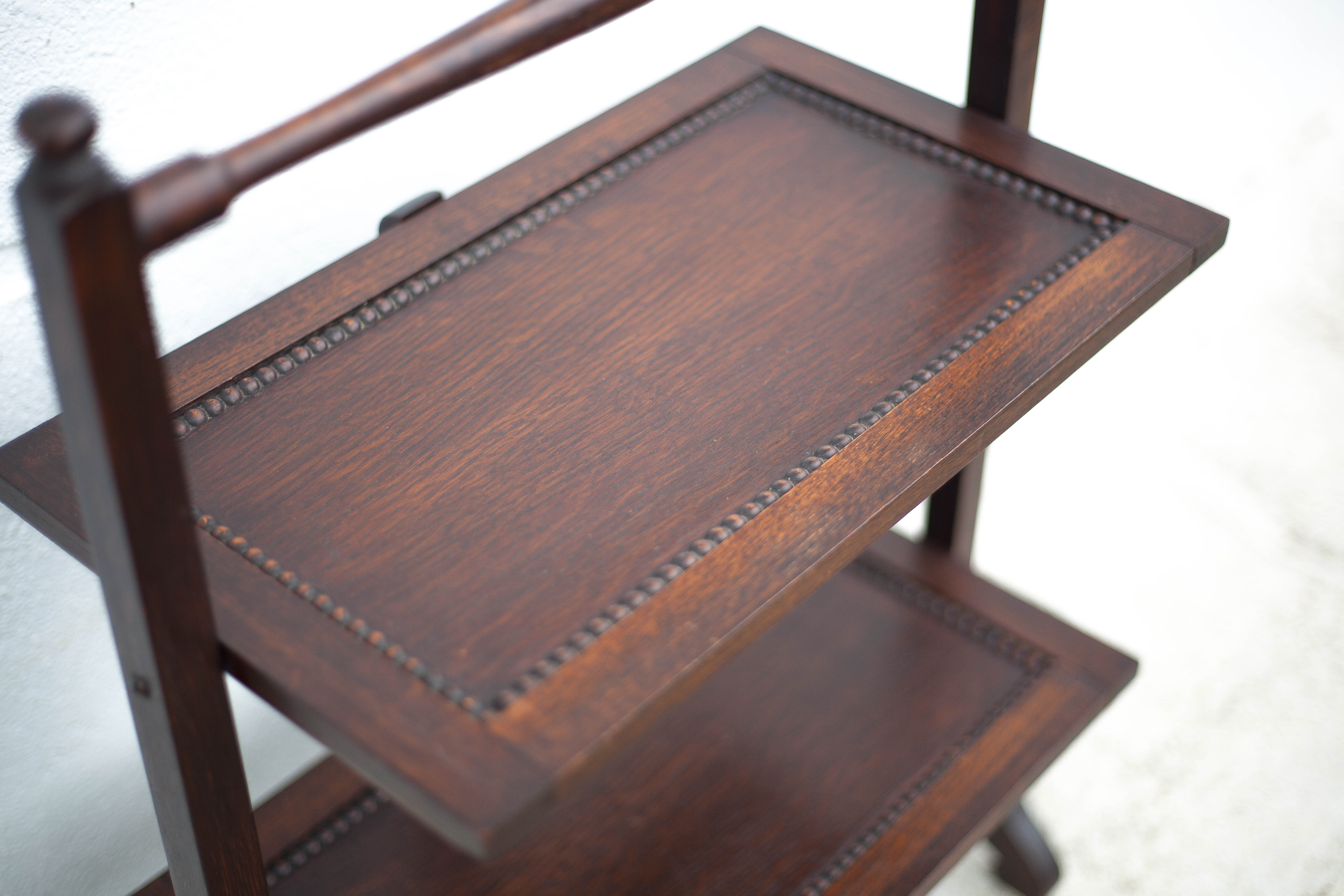 Wooden folding table, cake presentation support, side table, cake stand