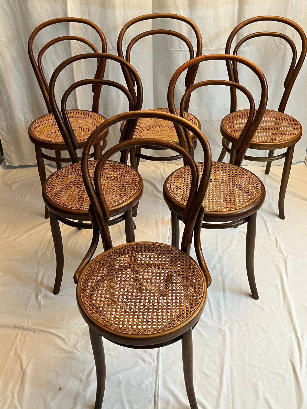 Set of 6 Thonet chairs from the 1930s-40s.