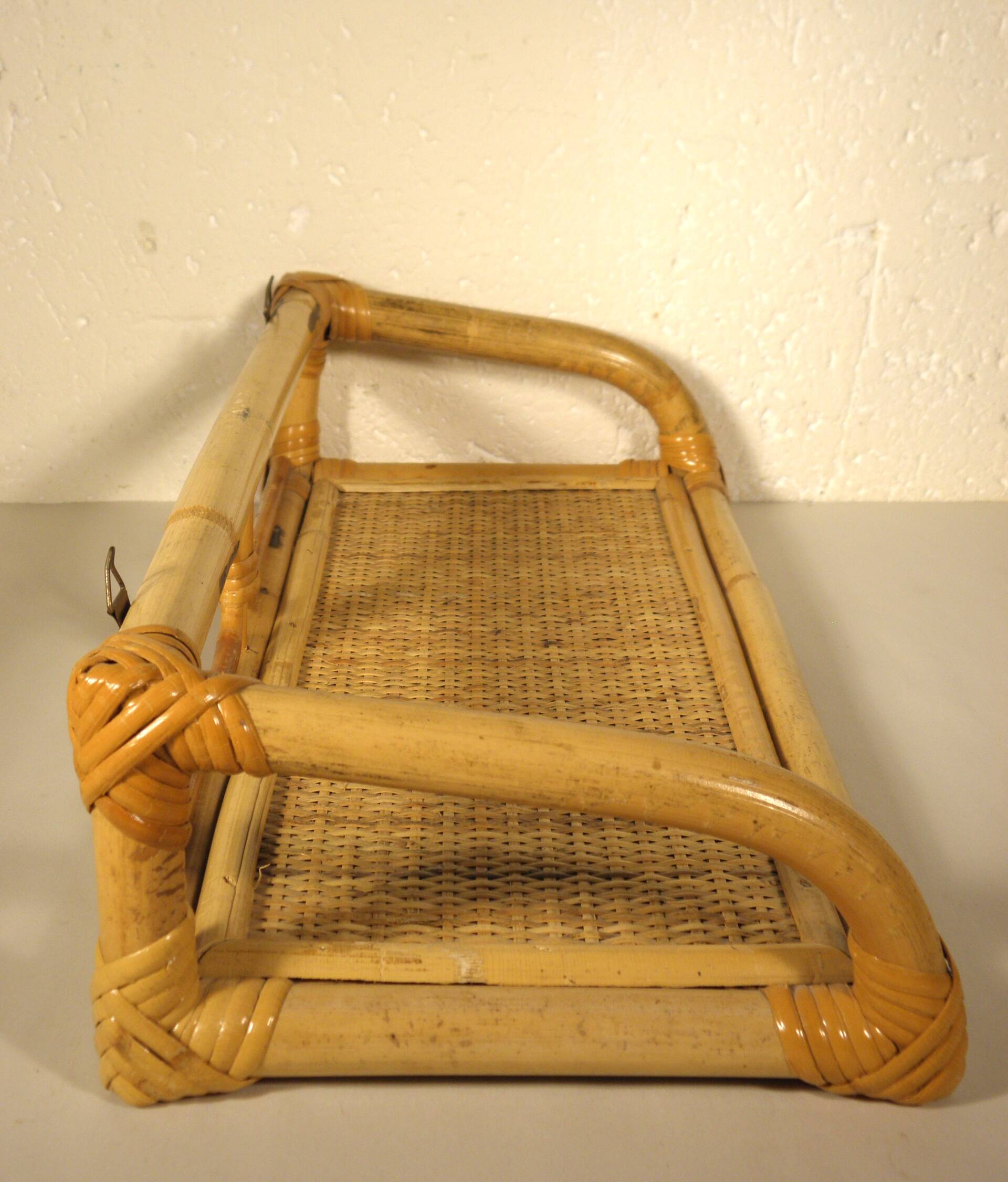 Etagère murale en rotin 45 x 20