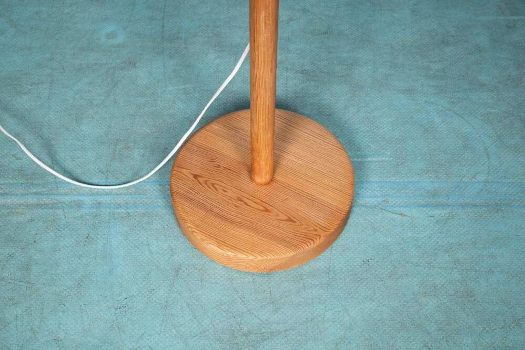Minimalist Scandinavian floor lamp Carl Malmsten in pine, Sweden