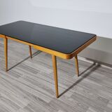 Table basse par Jiri Jiroutek