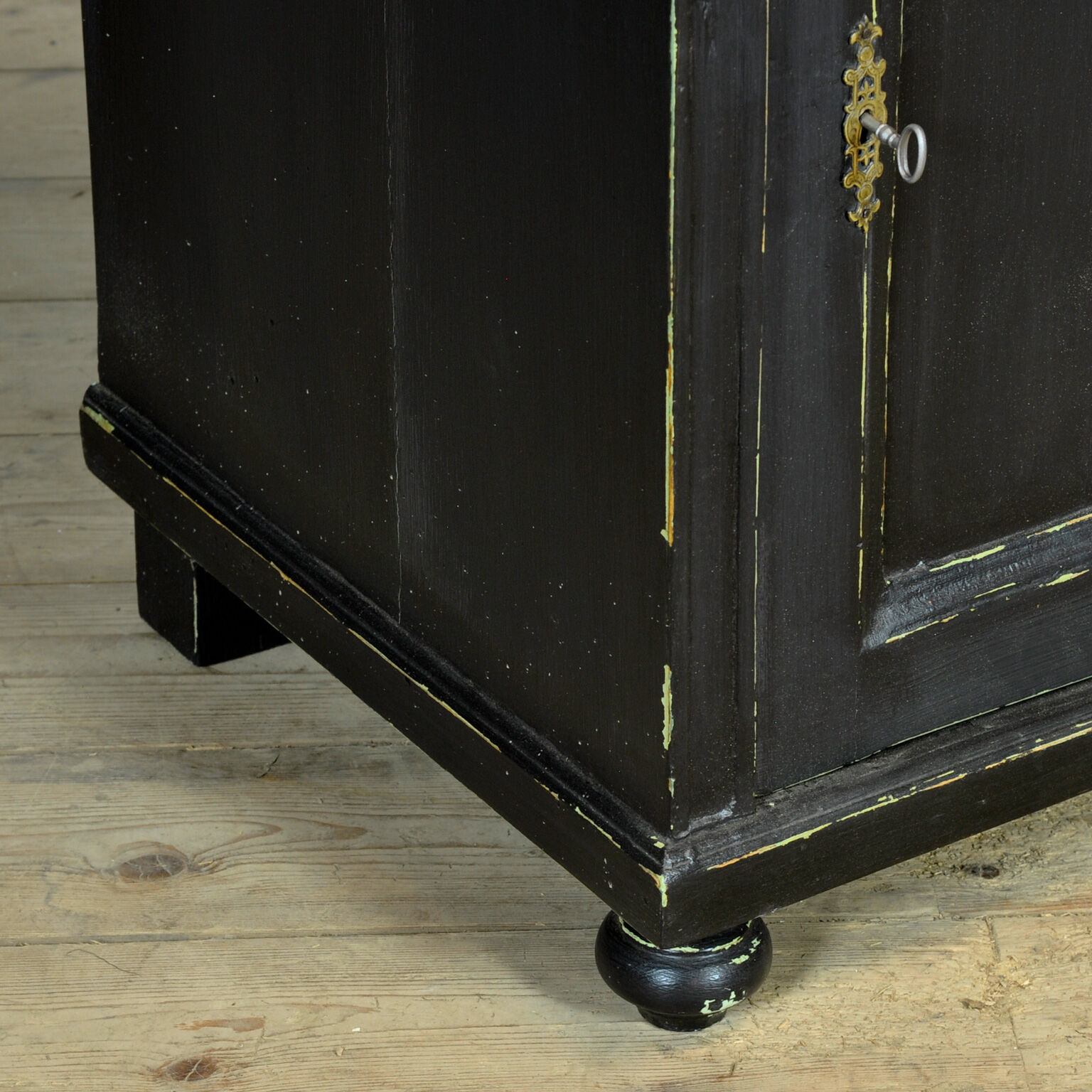 Armoire en pin, vers 1900