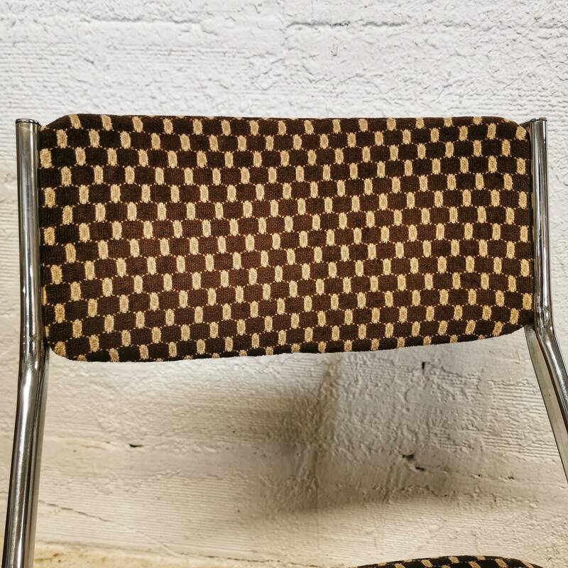 Vintage cantilever chair