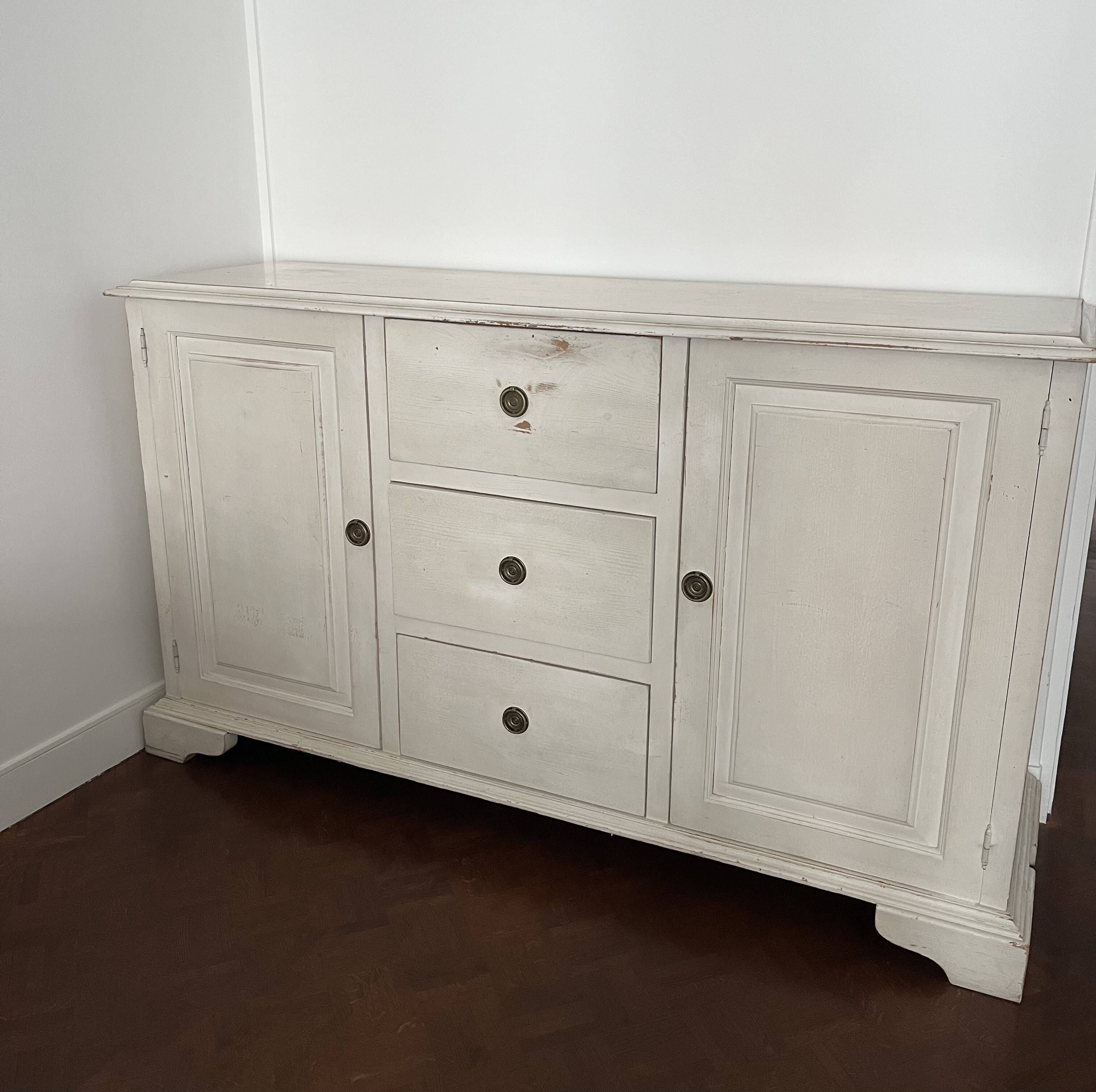 Grand vintage buffet