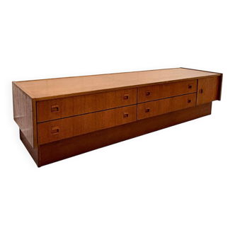 Low Scandinavian enfilade