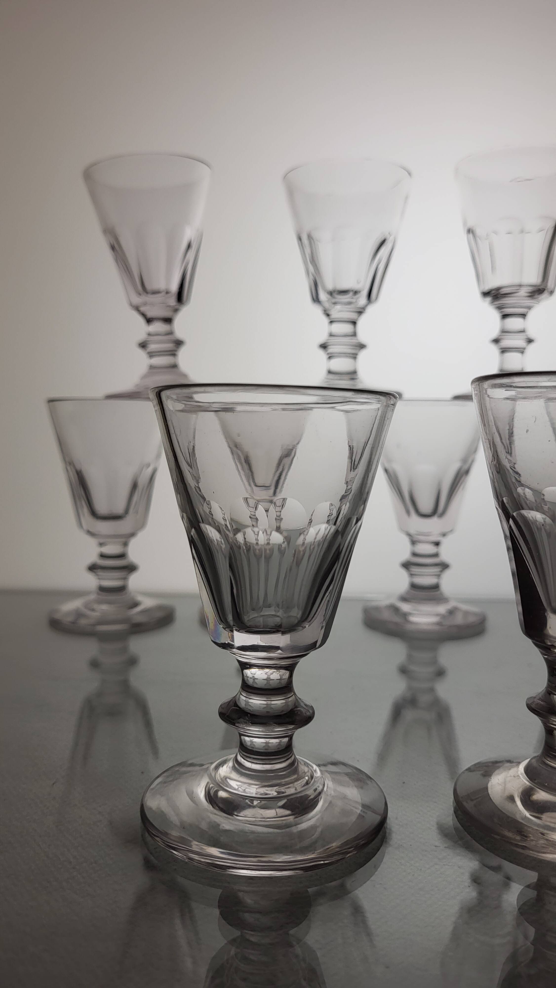 9 19th century Caton / Baccarat style wine glasses