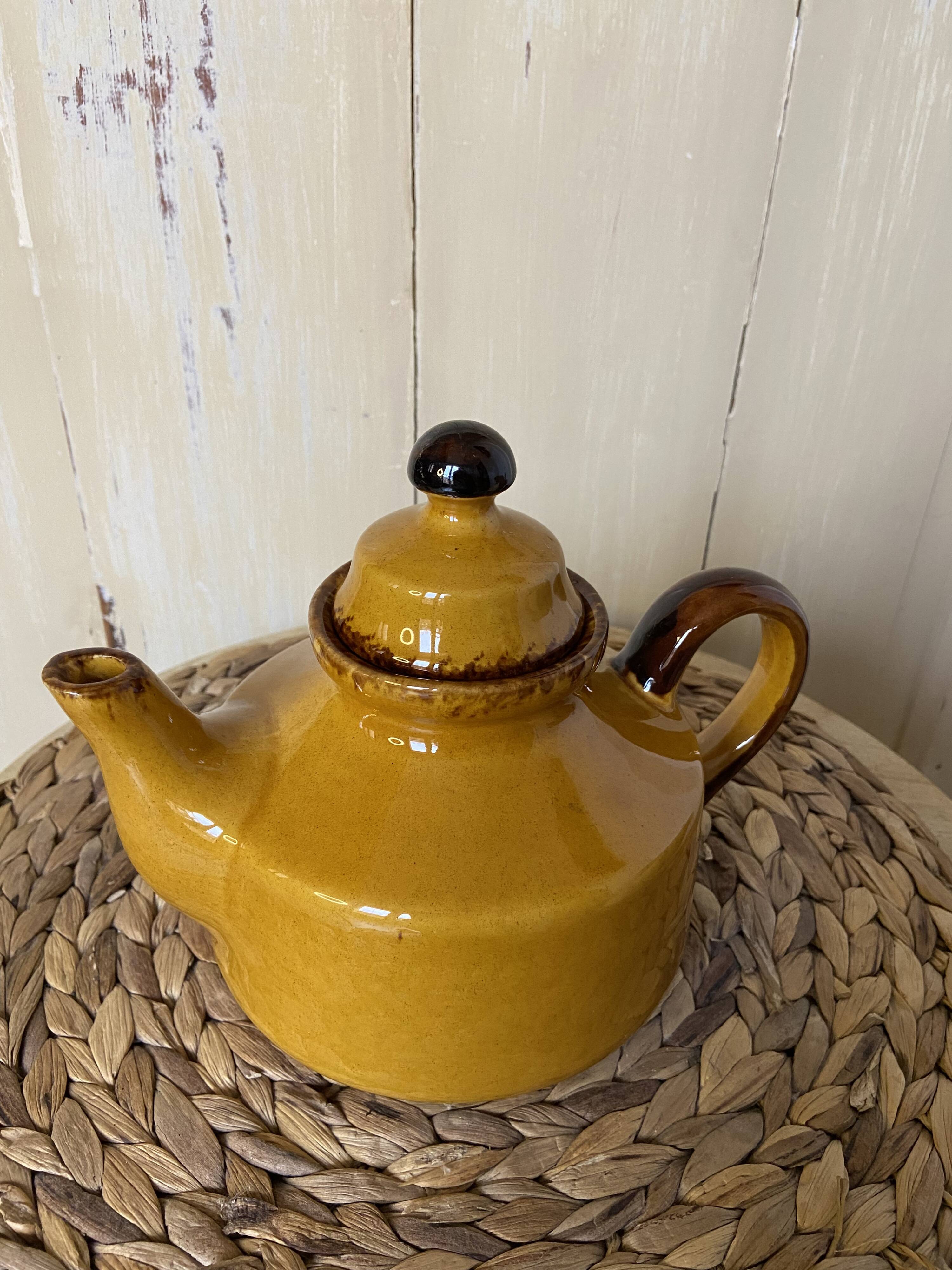 Vintage herbal teapot from the 60s