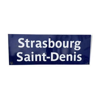 Enamelled plaque of the Strasbourg Saint-Denis station of the Paris metropolitan area