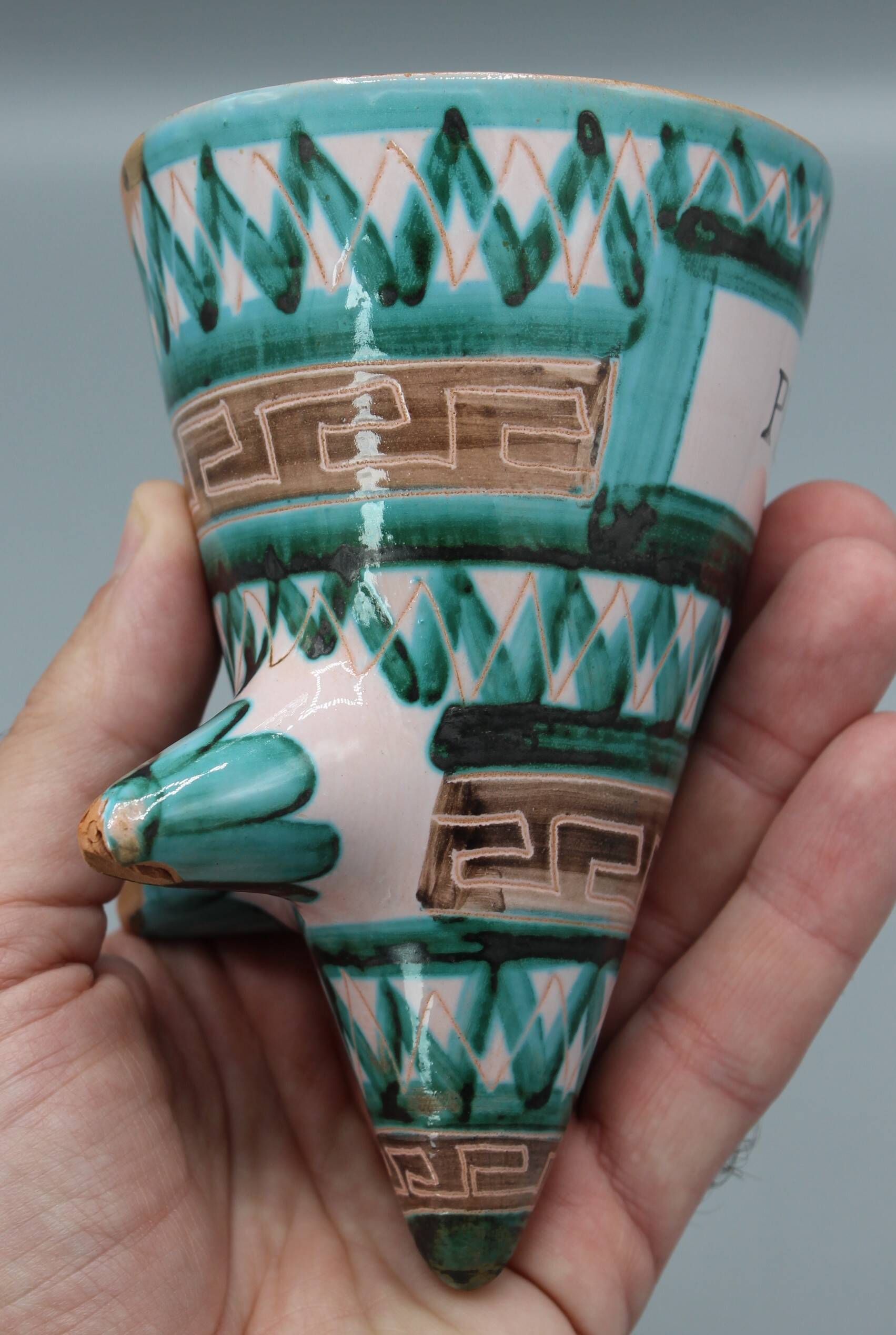 Beautiful vintage ceramic - rp robert picaul - wall-mounted persil holder
