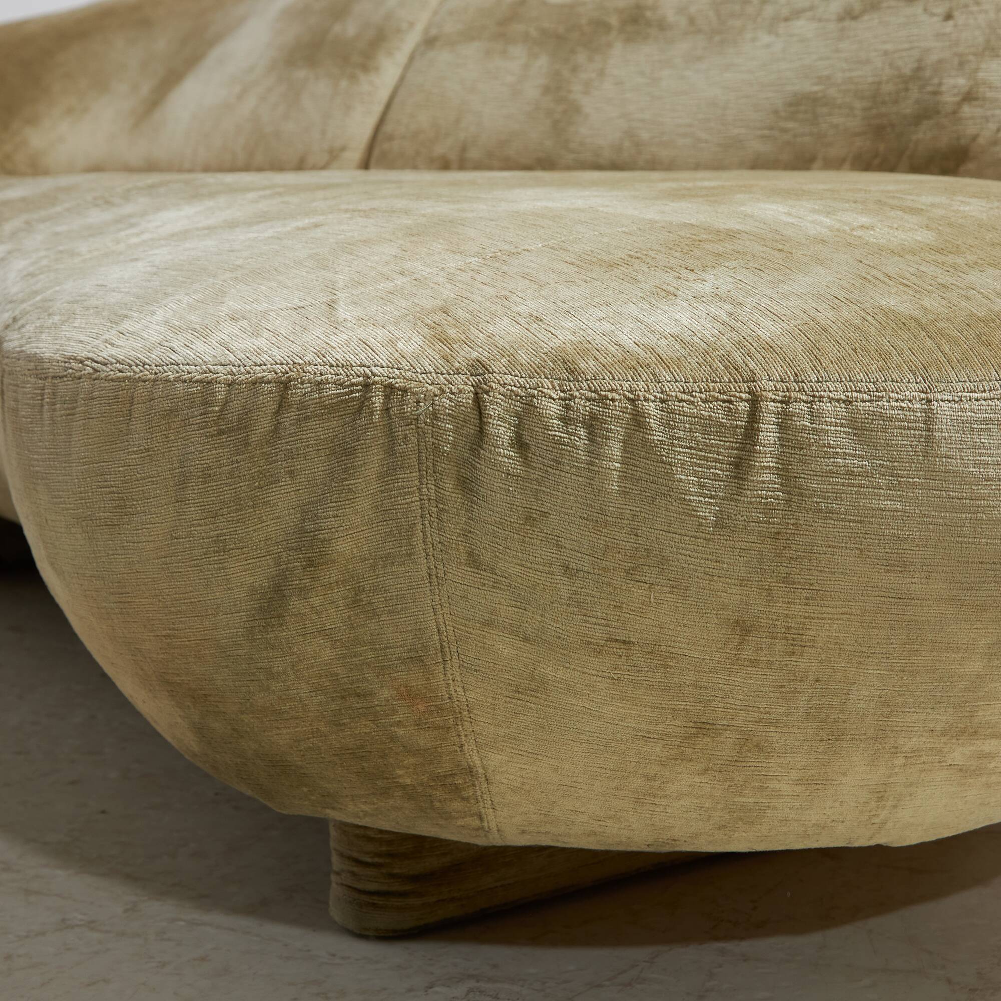 Velvet Sofa by Roberto Lazzeroni for IPE Cavalli, 1990s (MK9432)