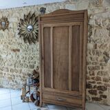 Armoire parisienne
