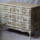 Commode arbalete ancienne patinée beige et blanc