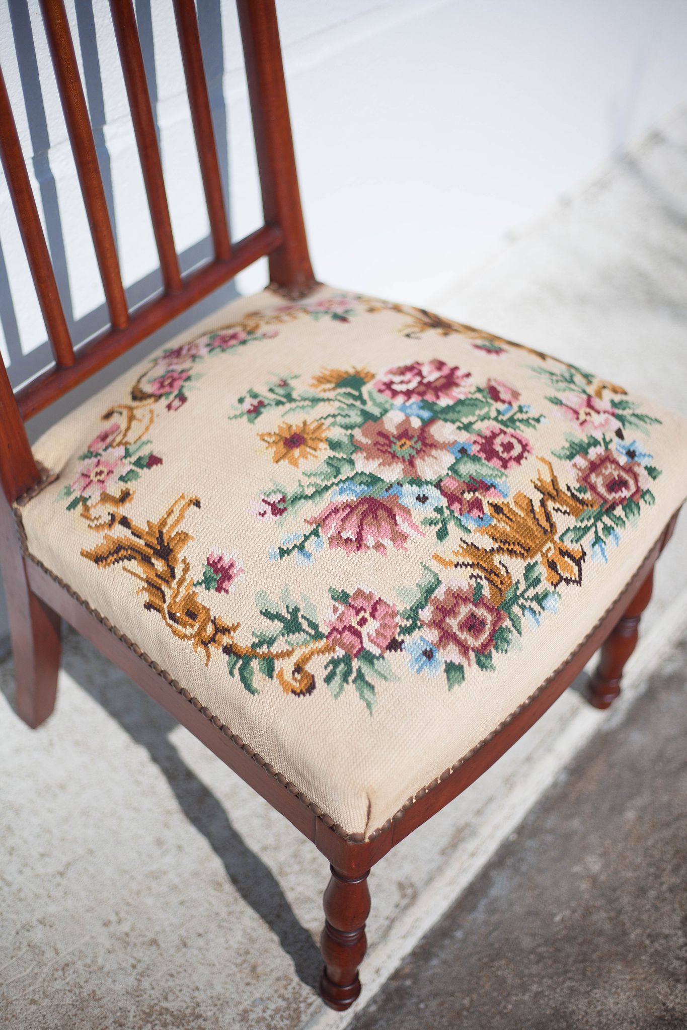 Wooden nurse chair with upholstery seat