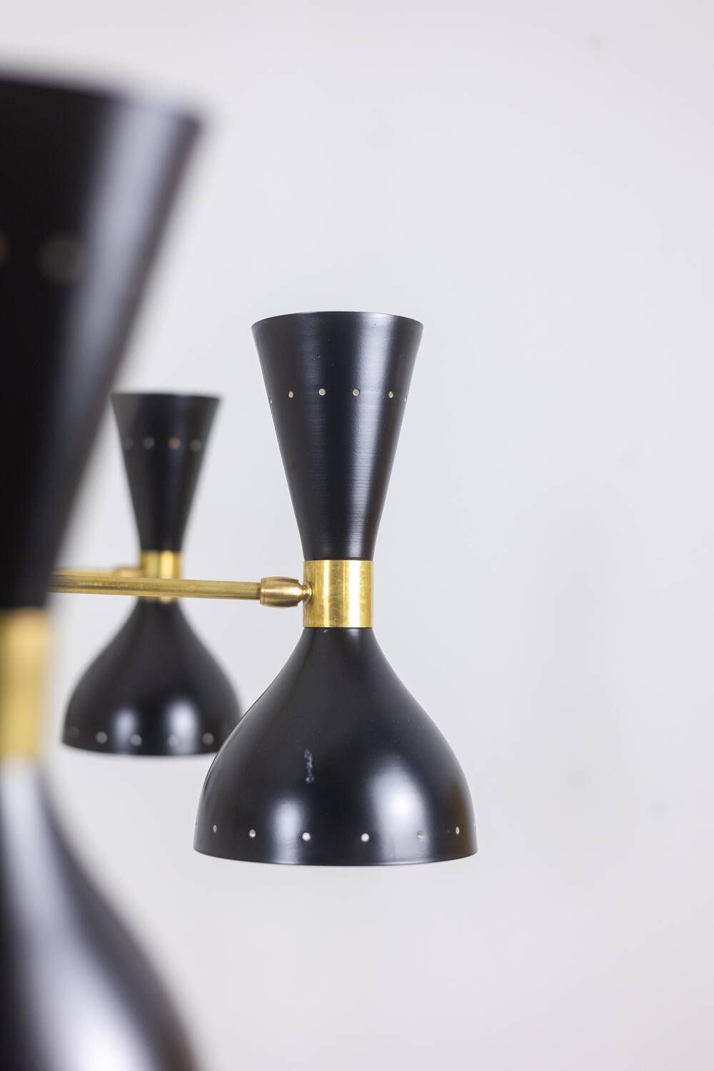 Black lacquered metal 12-arm light chandelier. Contemporary.