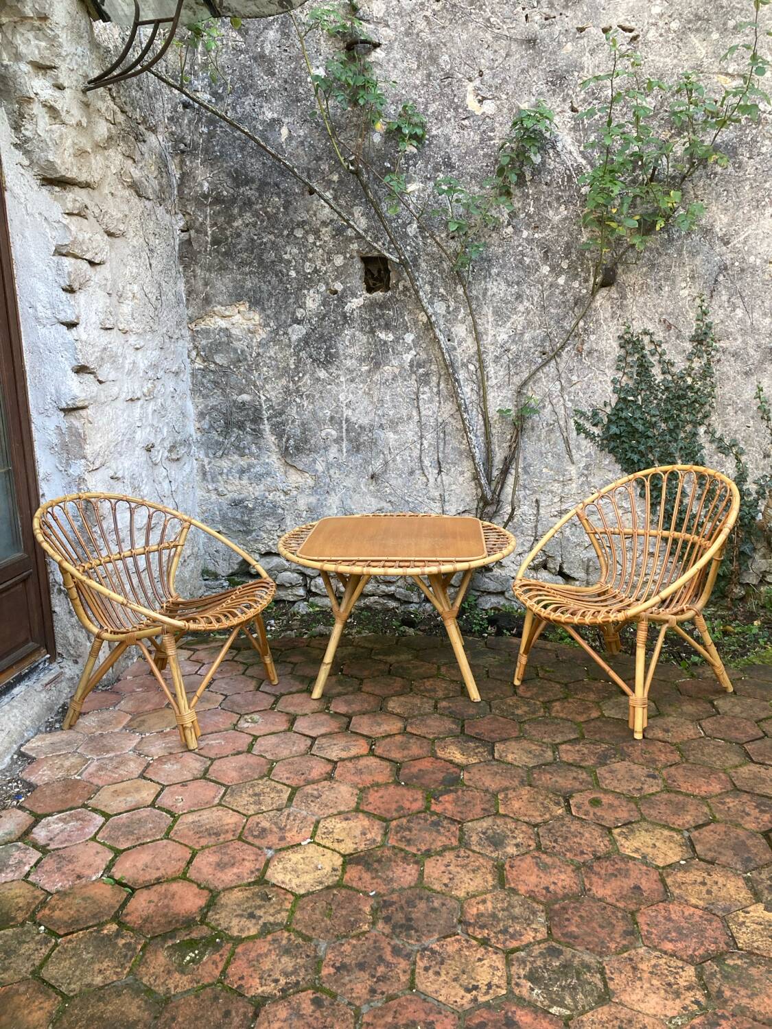 Vintage rattan lounge