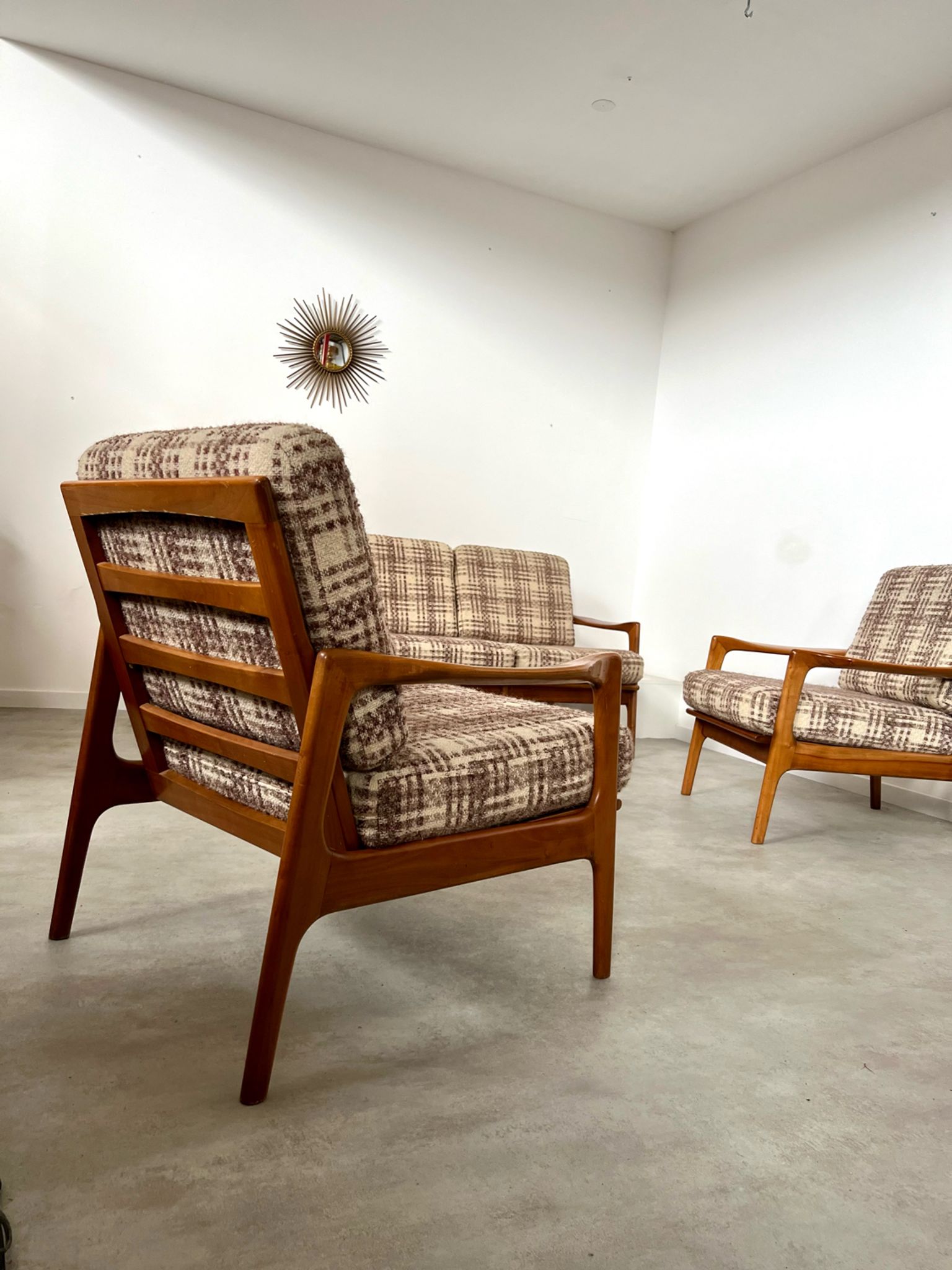 Lot armchairs and sofa 60 years Scandinavian design in vintage blond teak