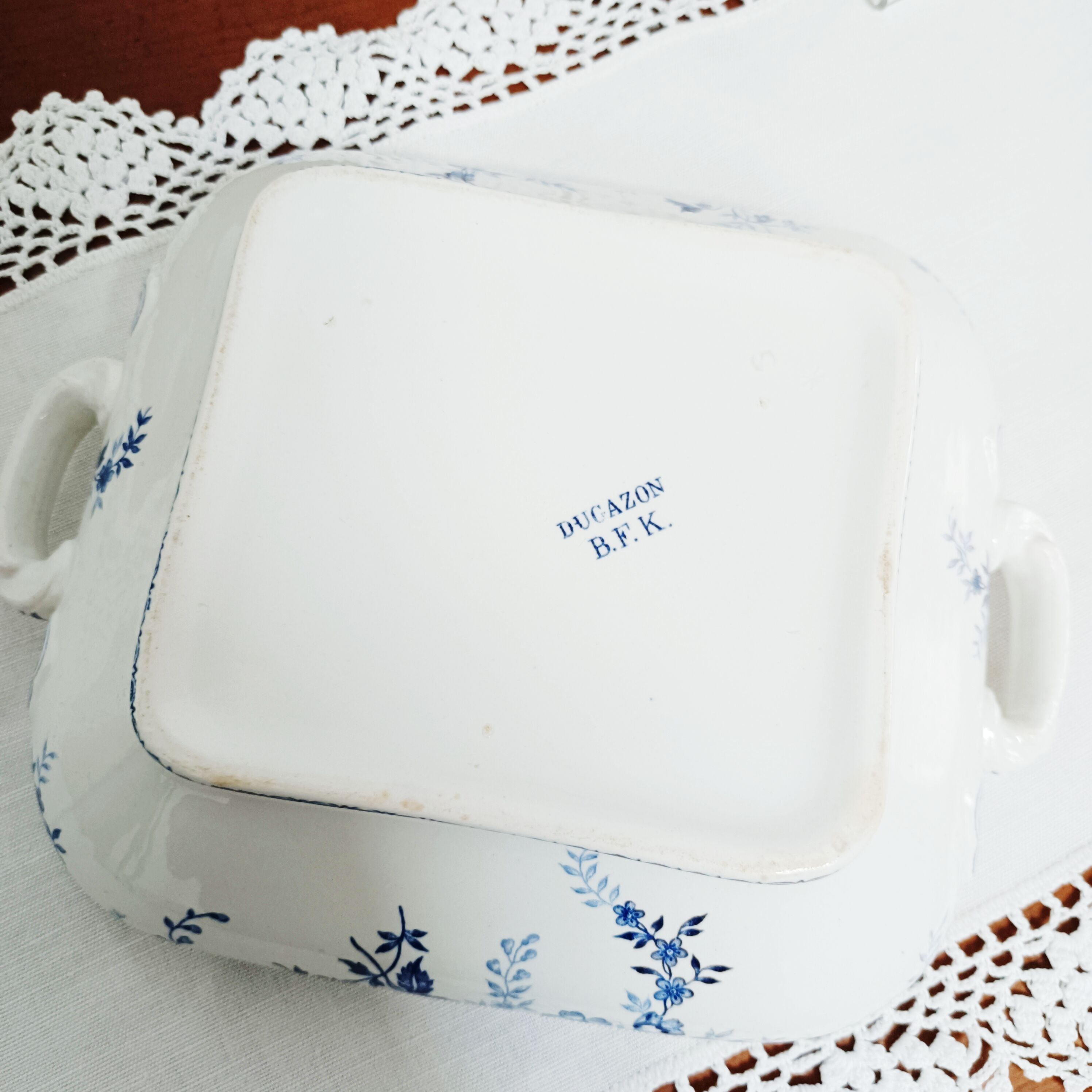 Square soup tureen BFK Dugazon