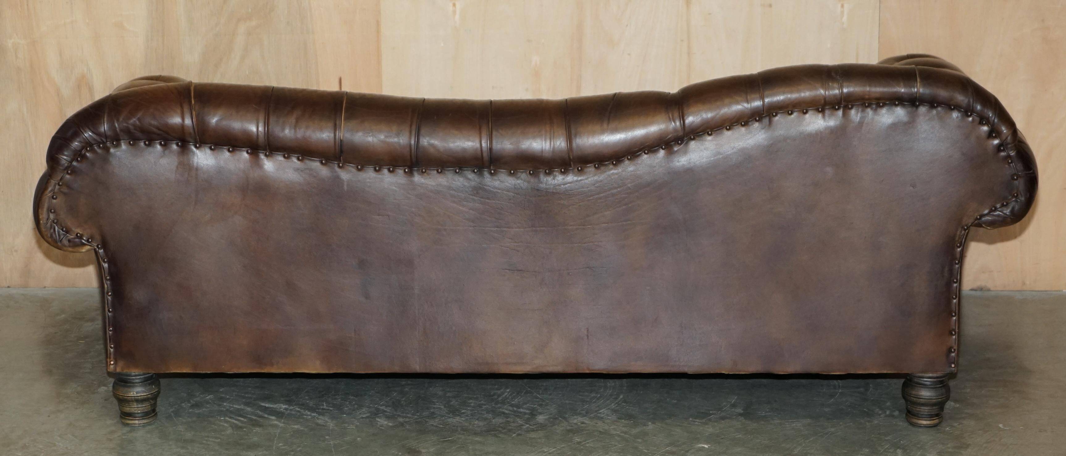 Vintage oversized Chesterfield canapé in hand-dyed leather.