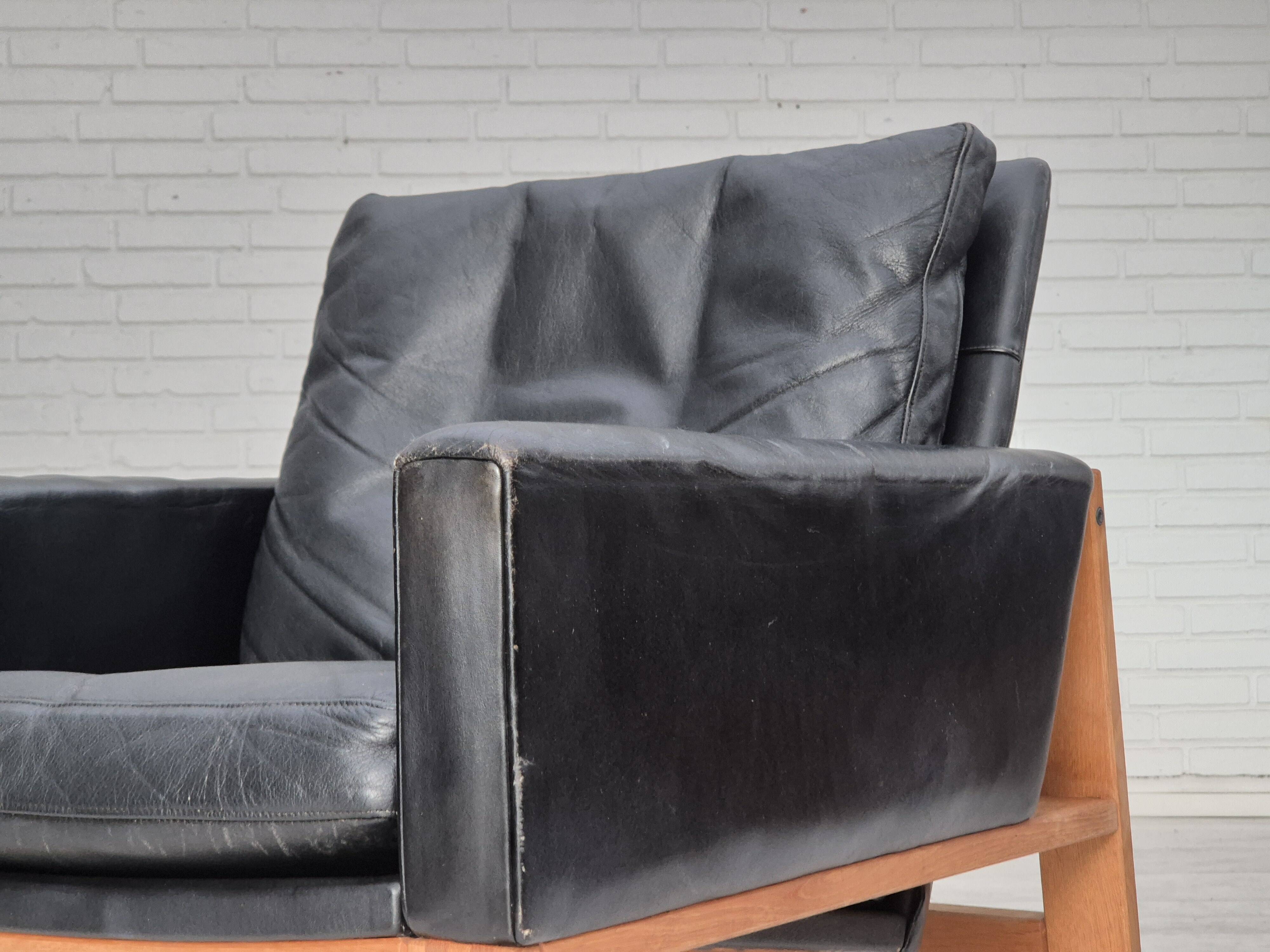 1960s, Danish lounge chair, original condition, furniture leather, solid oak wood.